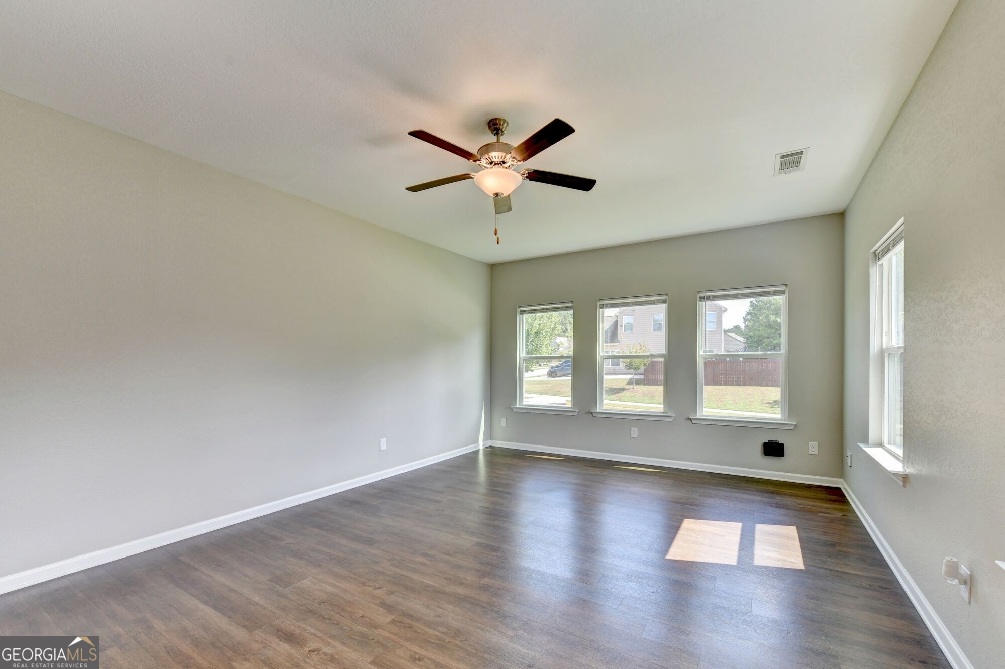 784 Fitzroy Drive Property Photo 10