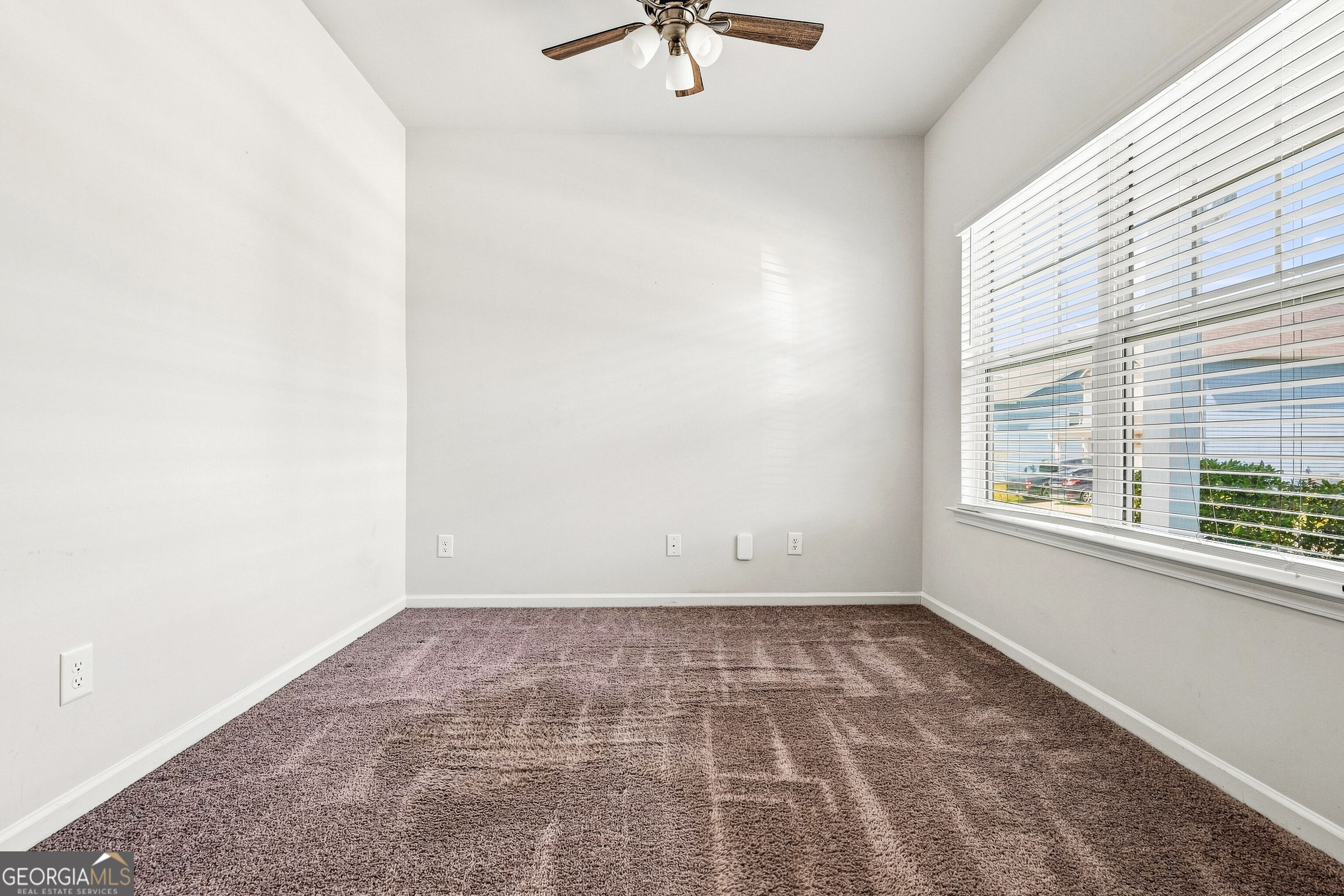 7 Crossroad Circle Property Photo 7