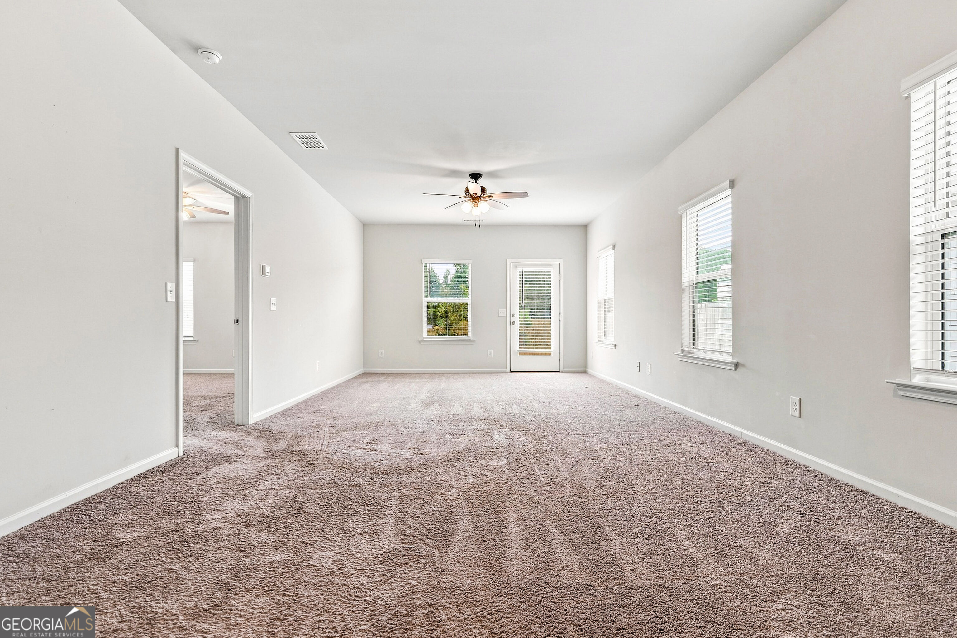 7 Crossroad Circle Property Photo 16