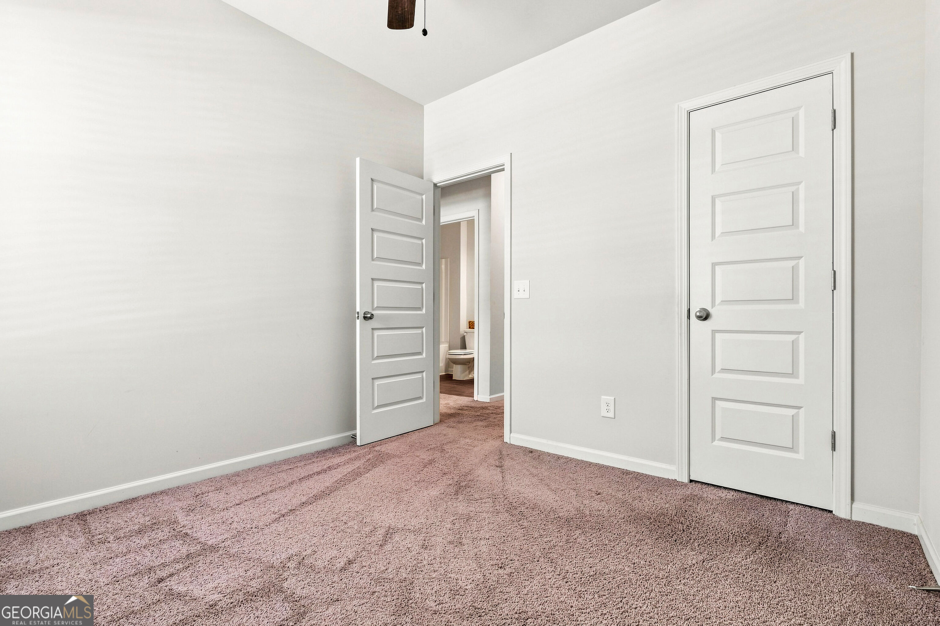 7 Crossroad Circle Property Photo 28