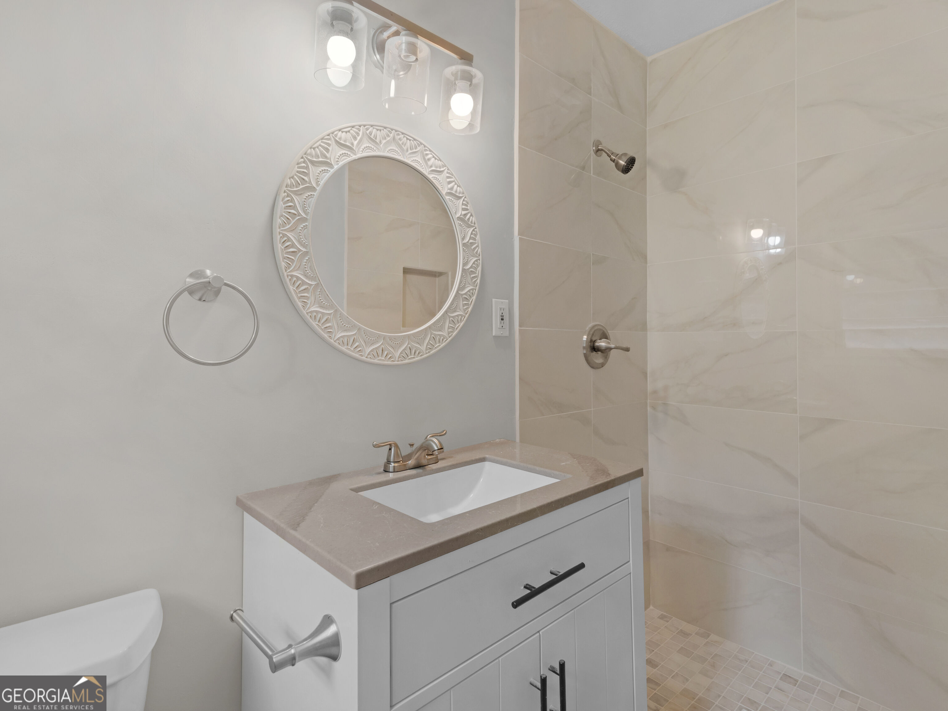 1635 Vineyard Road Property Photo 11