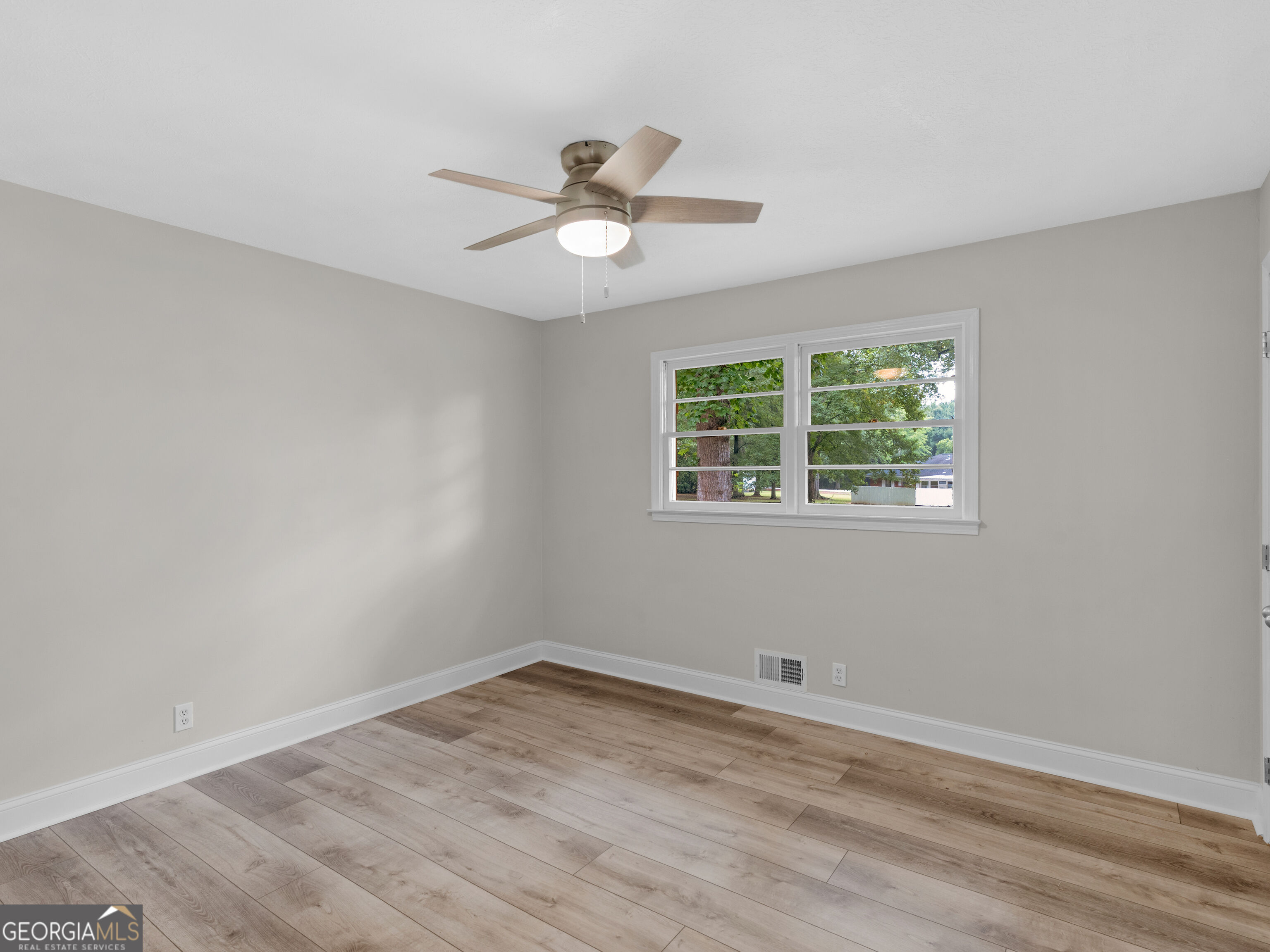 1635 Vineyard Road Property Photo 18