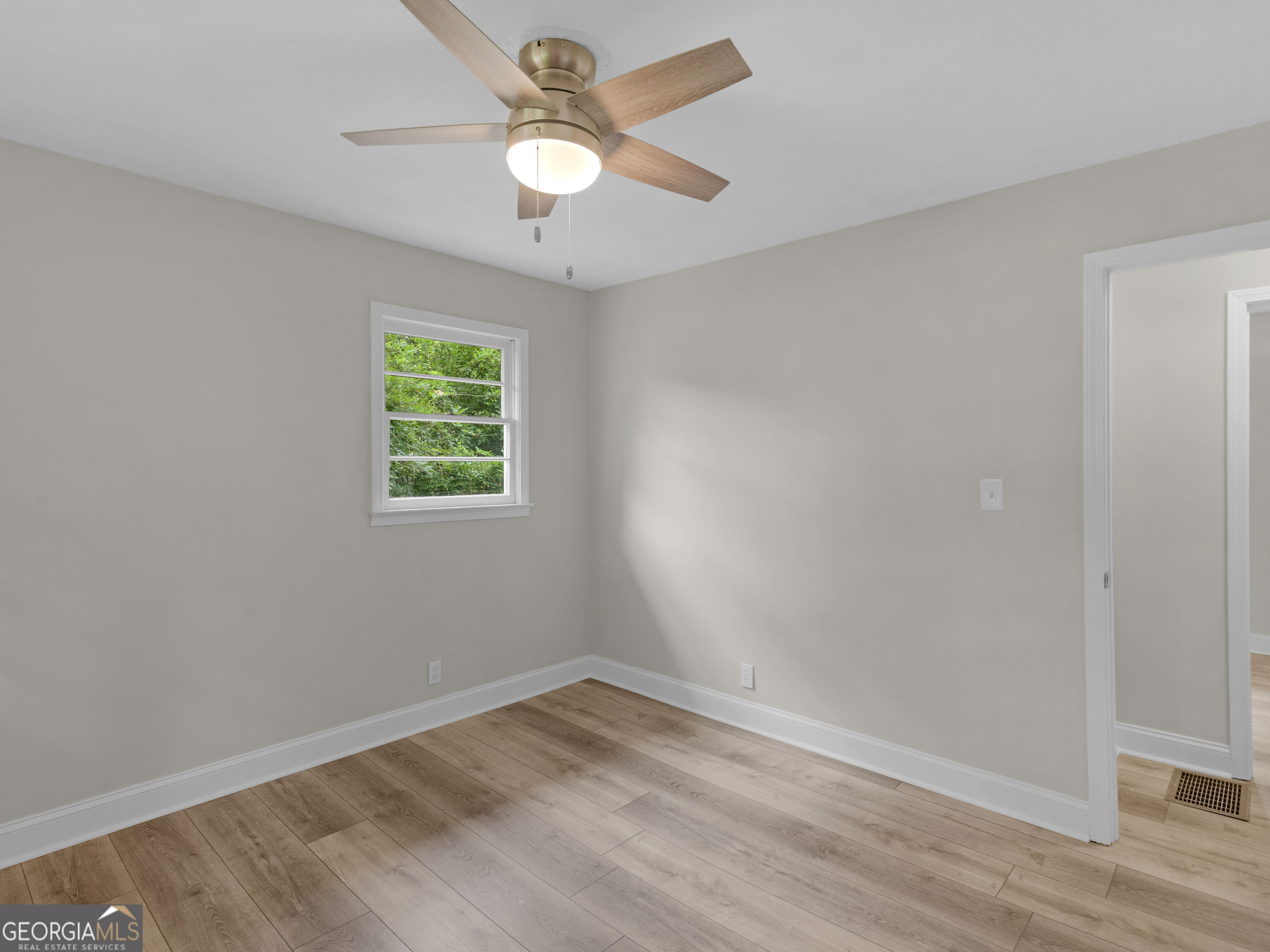 1635 Vineyard Road Property Photo 21