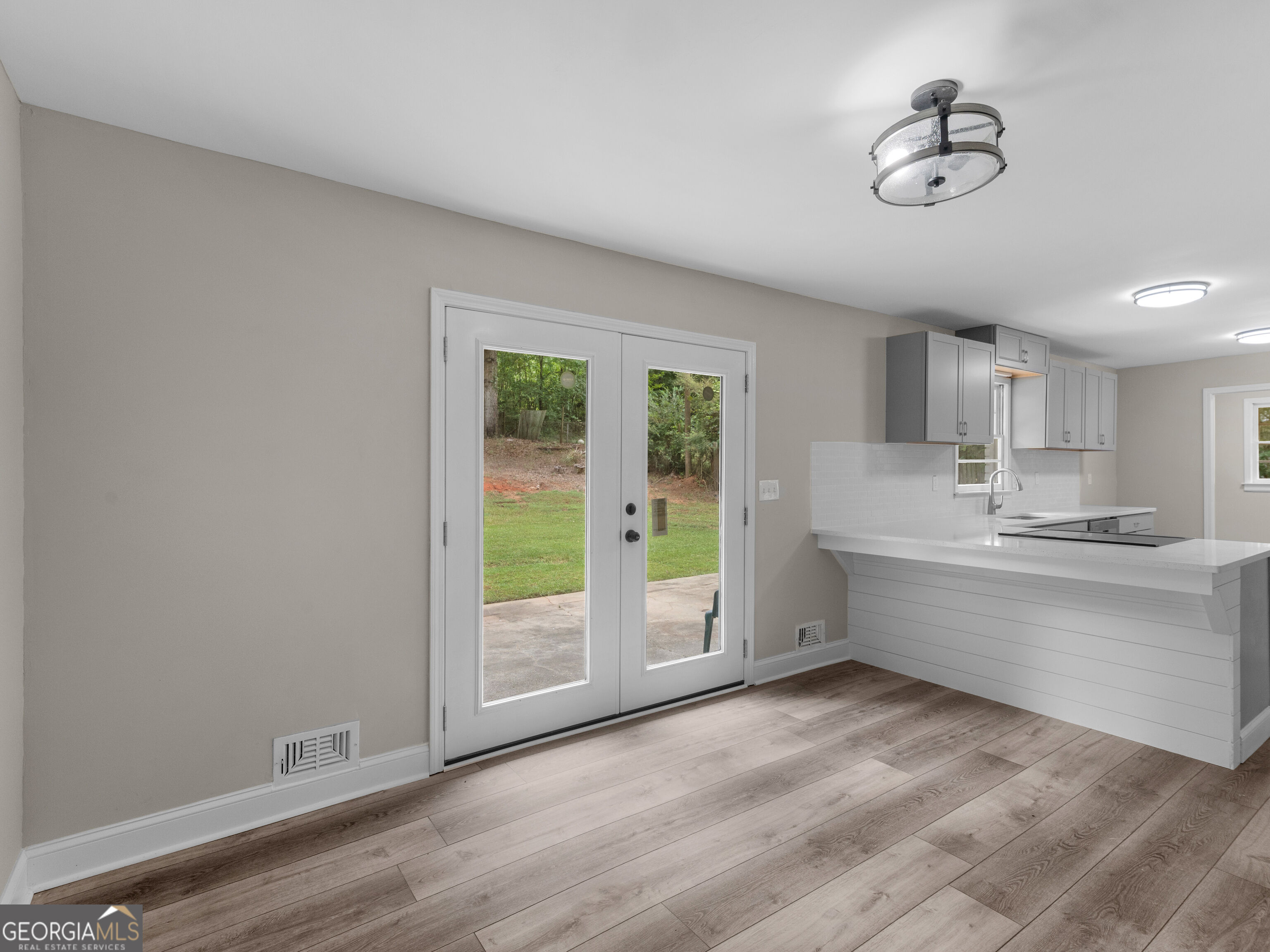 1635 Vineyard Road Property Photo 42