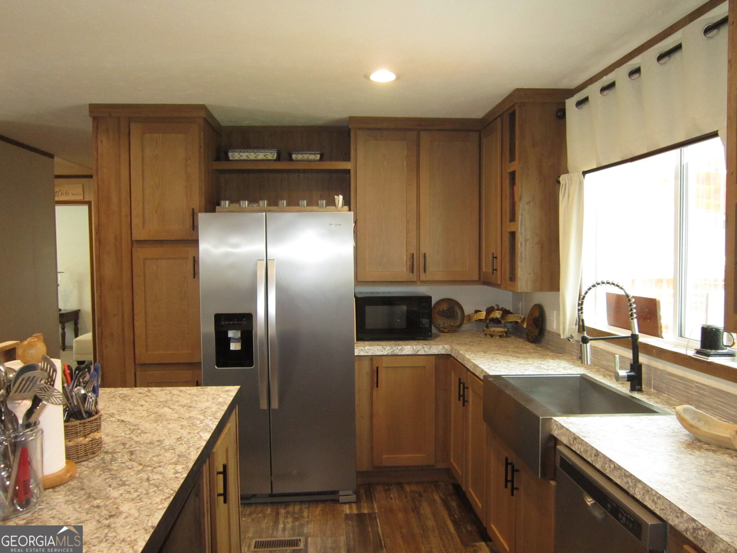374 Robin Lane # 374r Property Photo 11