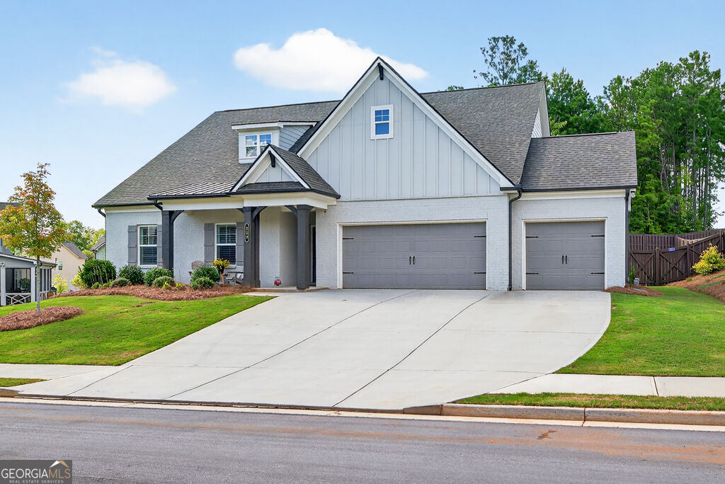 229 Brant Circle Property Photo 2