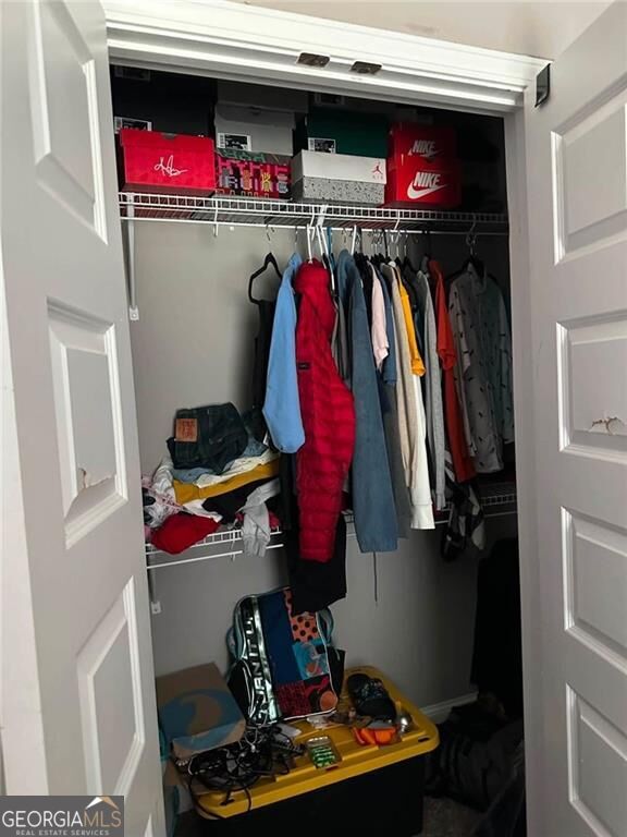 409 Pivot Point Property Photo 27