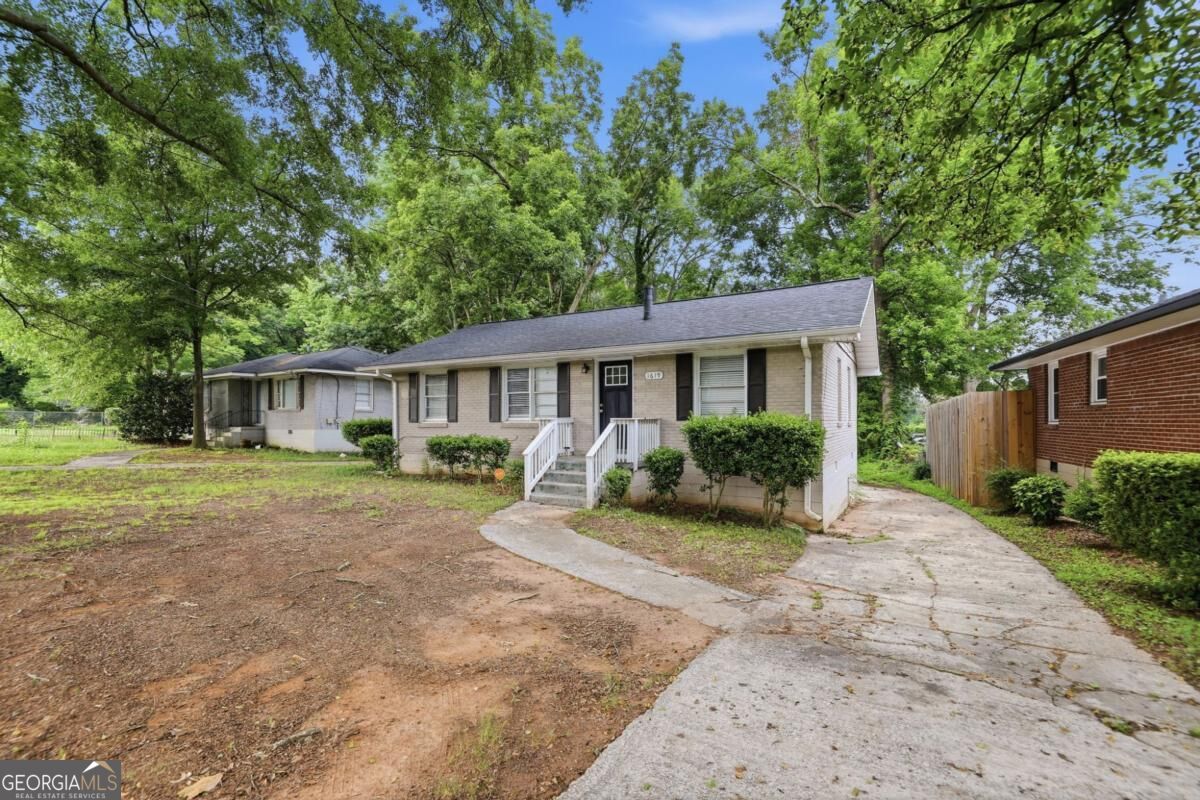 1619 Columbia Drive Property Photo 4
