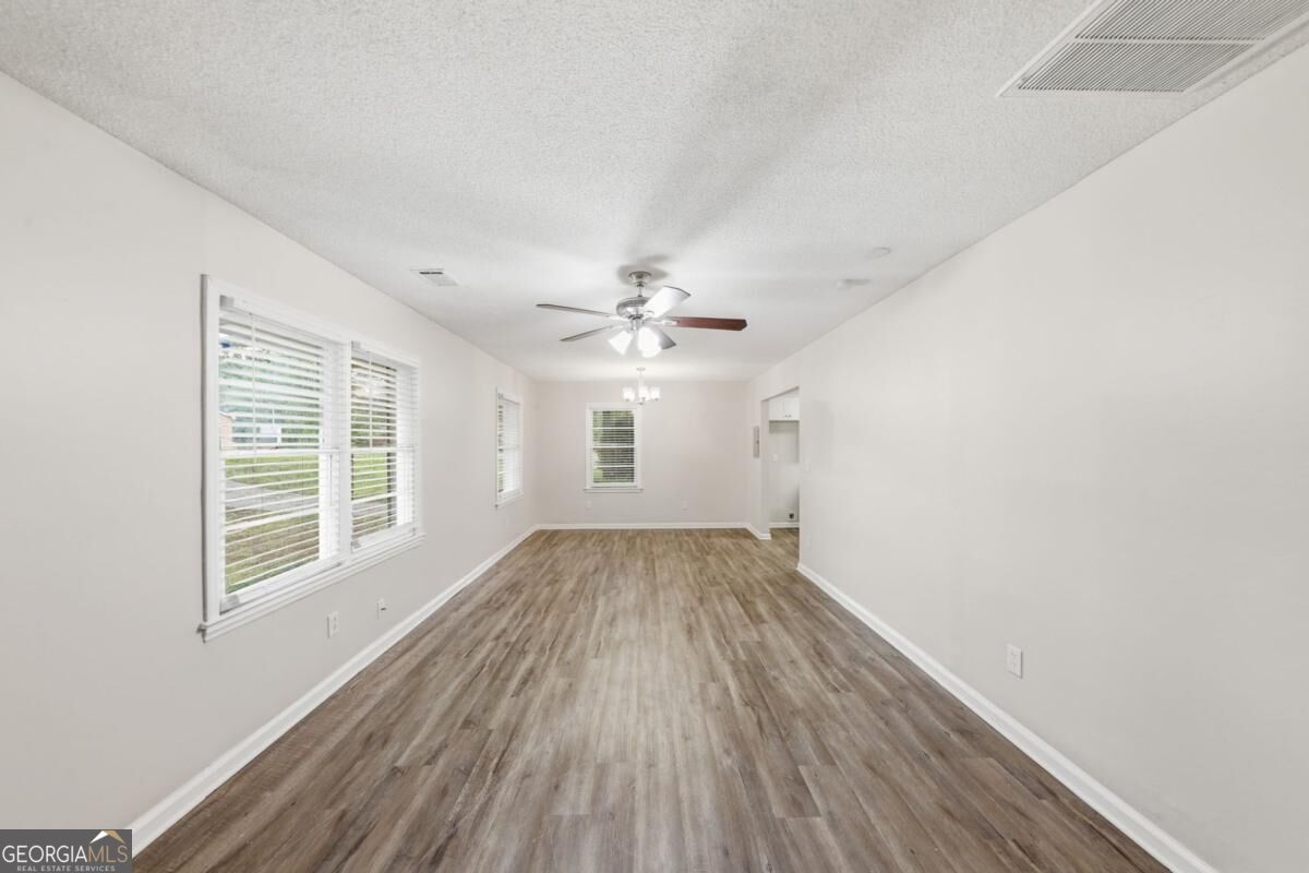 1619 Columbia Drive Property Photo 7