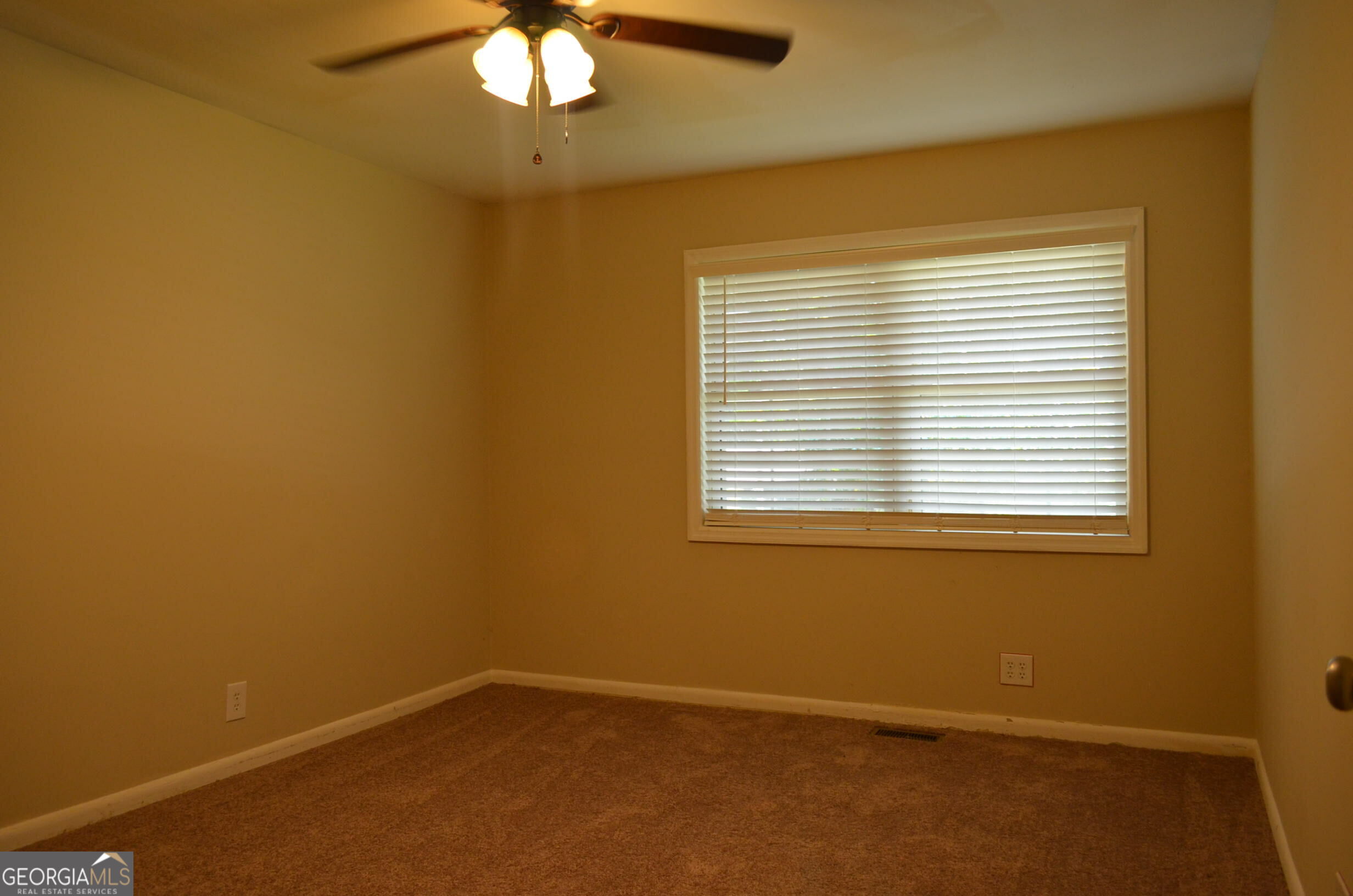 3557 Kenneth Drive Property Photo 7