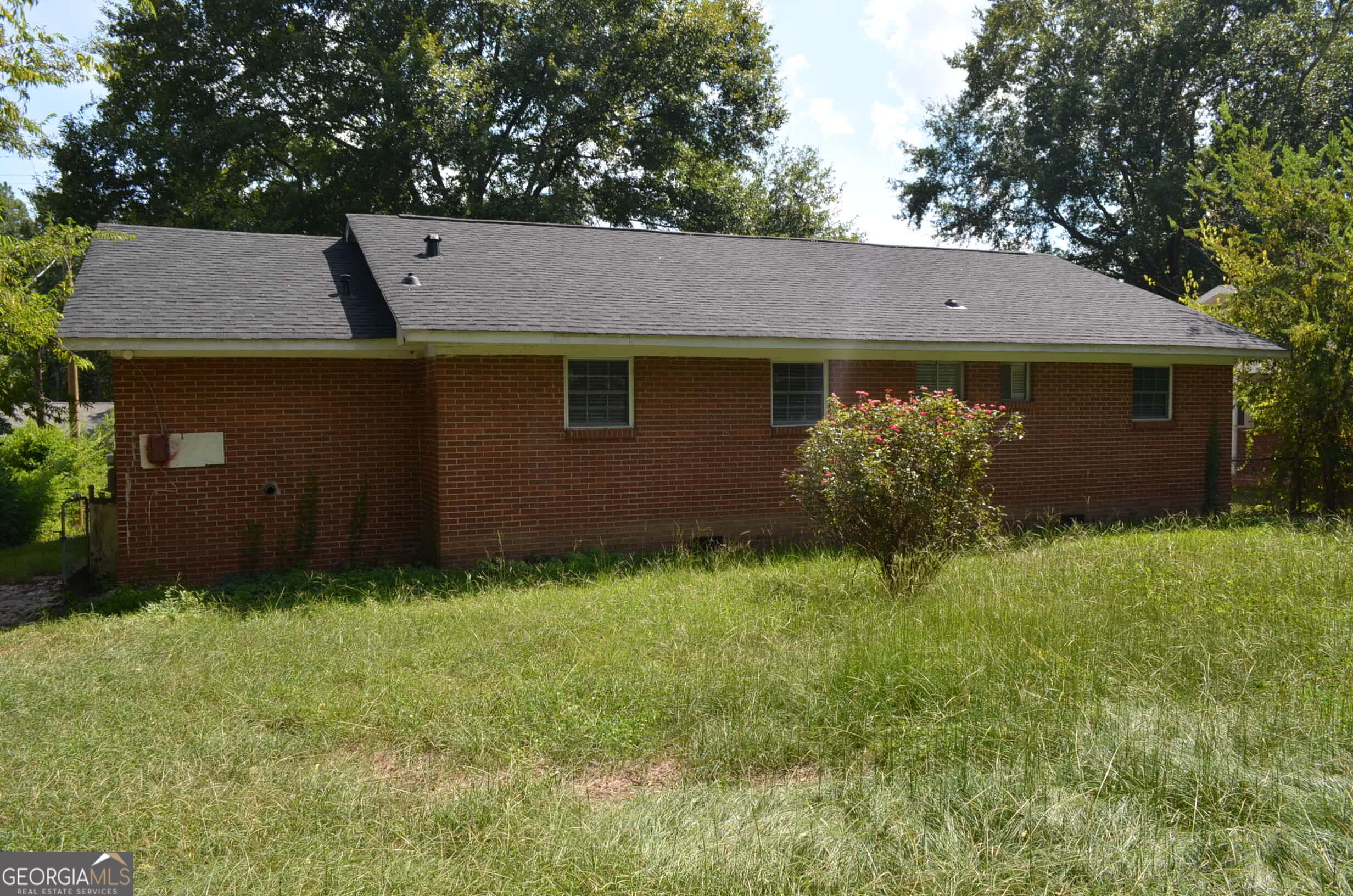 3557 Kenneth Drive Property Photo 9