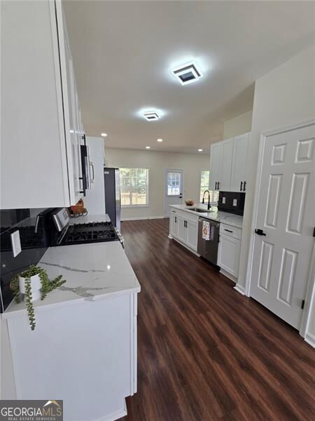 1744 Shirburn Circle Property Photo 3