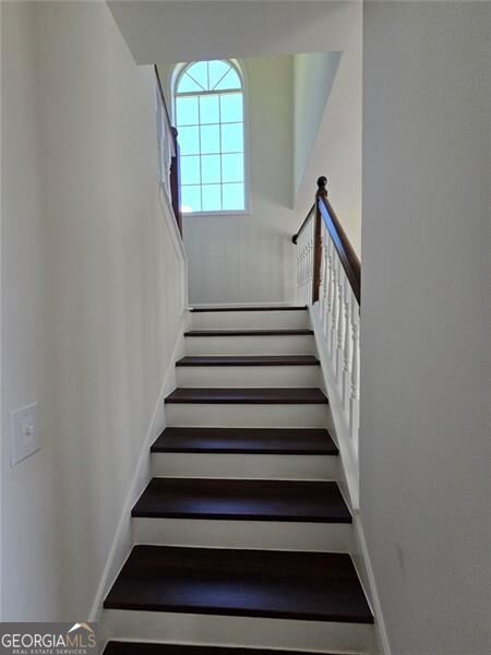 1744 Shirburn Circle Property Photo 11