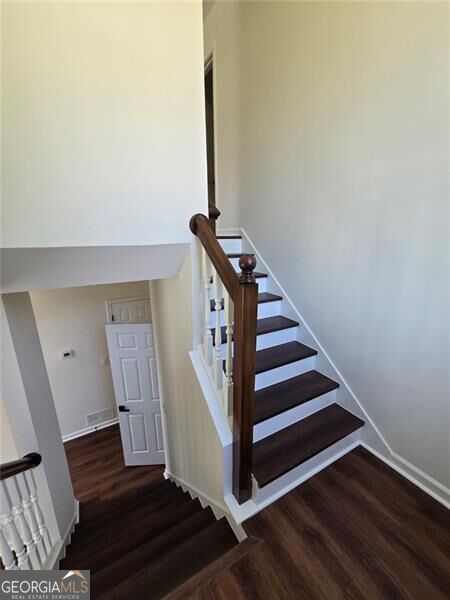 1744 Shirburn Circle Property Photo 28