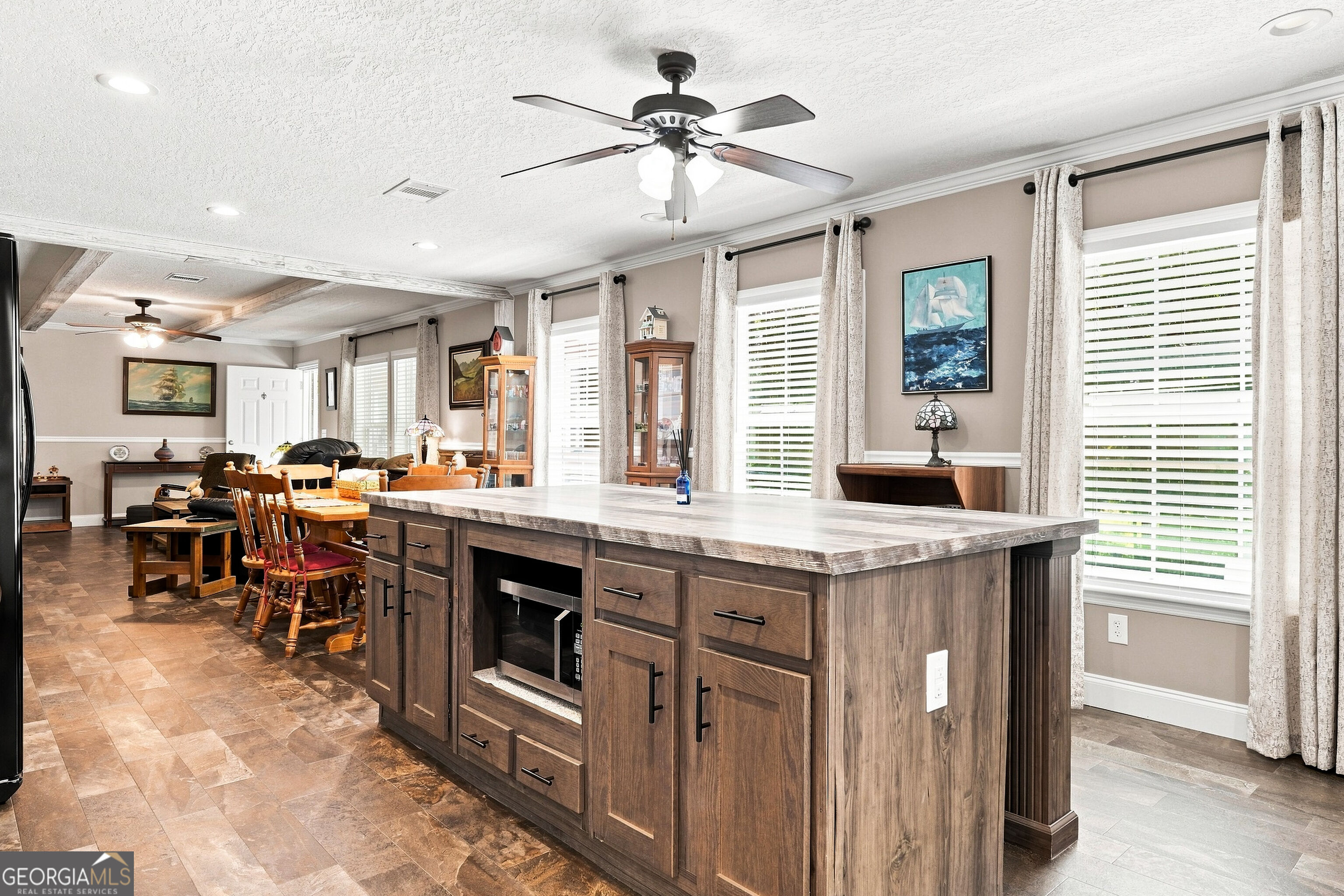 657 Barnes Mountain Road Property Photo 4