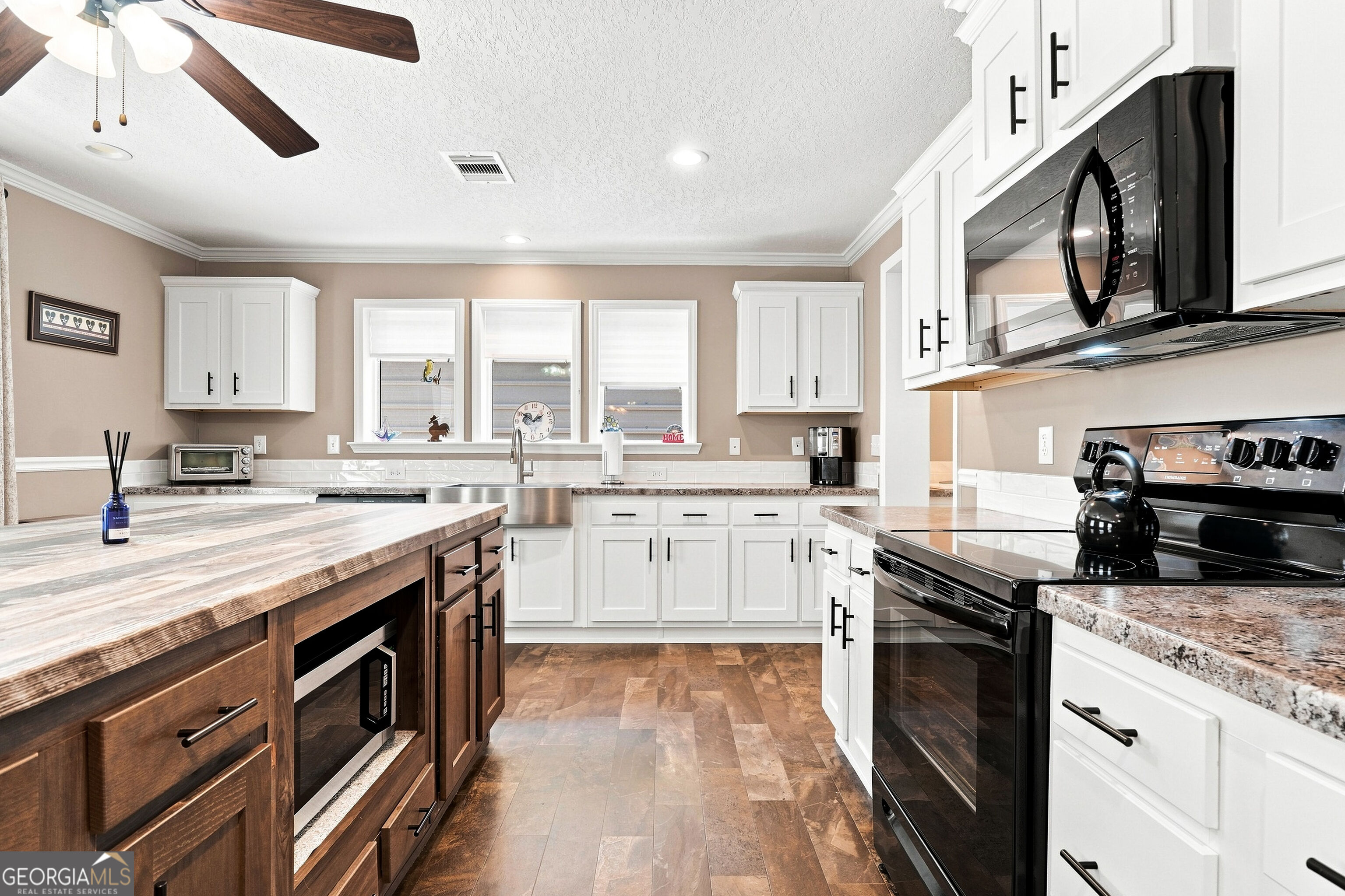657 Barnes Mountain Road Property Photo 8