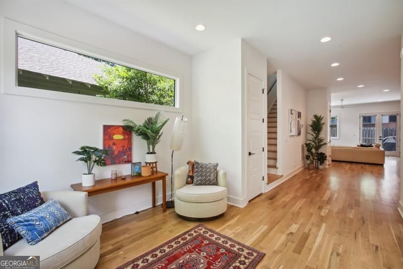129 Holiday Avenue Unit B Property Photo 3