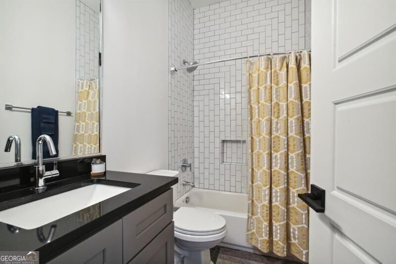 129 Holiday Avenue Unit B Property Photo 13