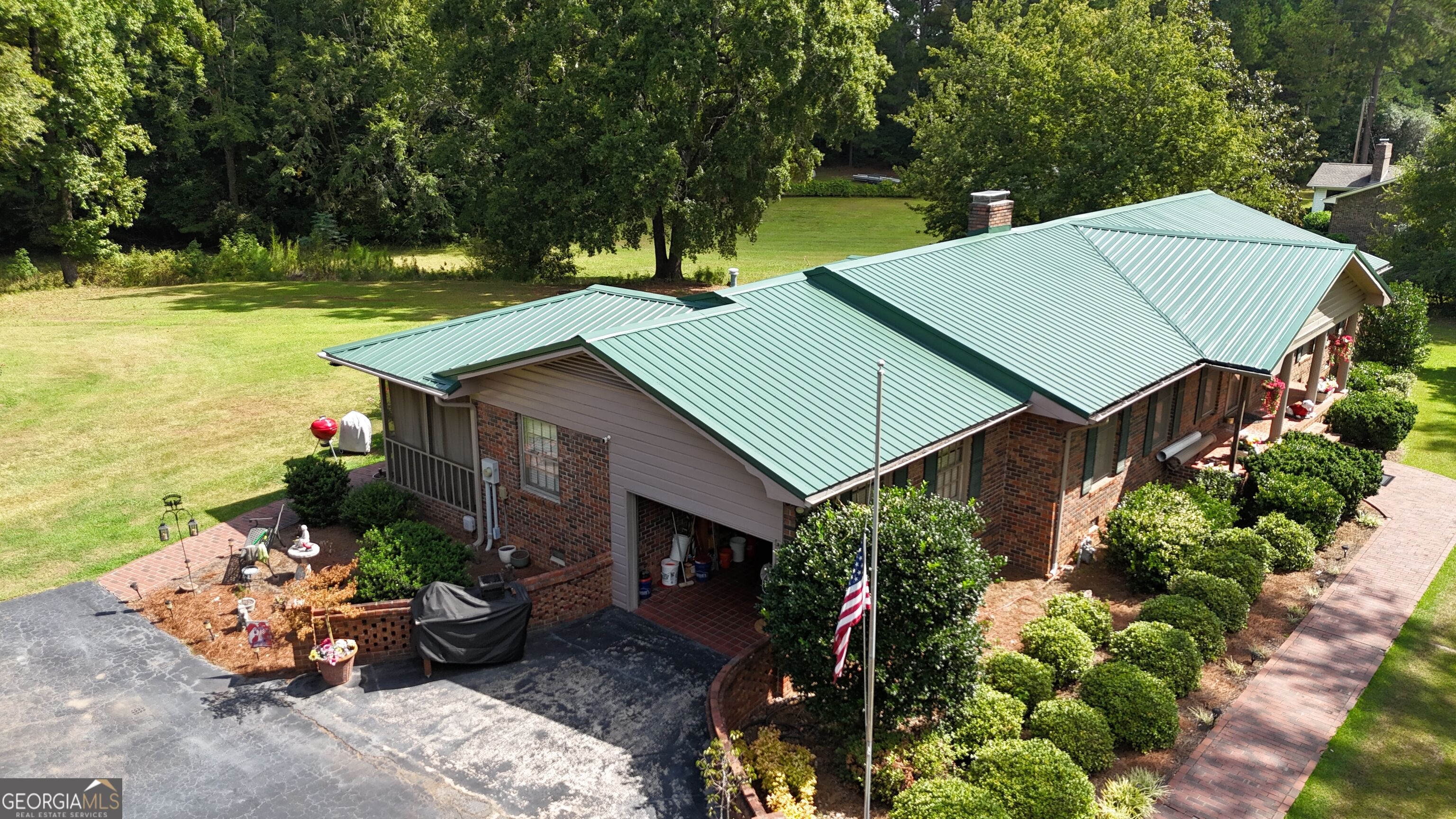 1336 Calhoun Falls Highway Property Photo 3