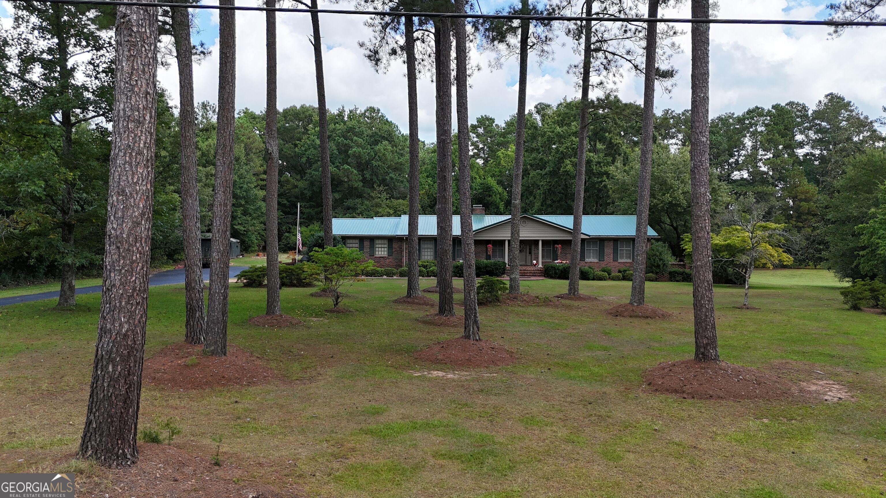 1336 Calhoun Falls Highway Property Photo 4