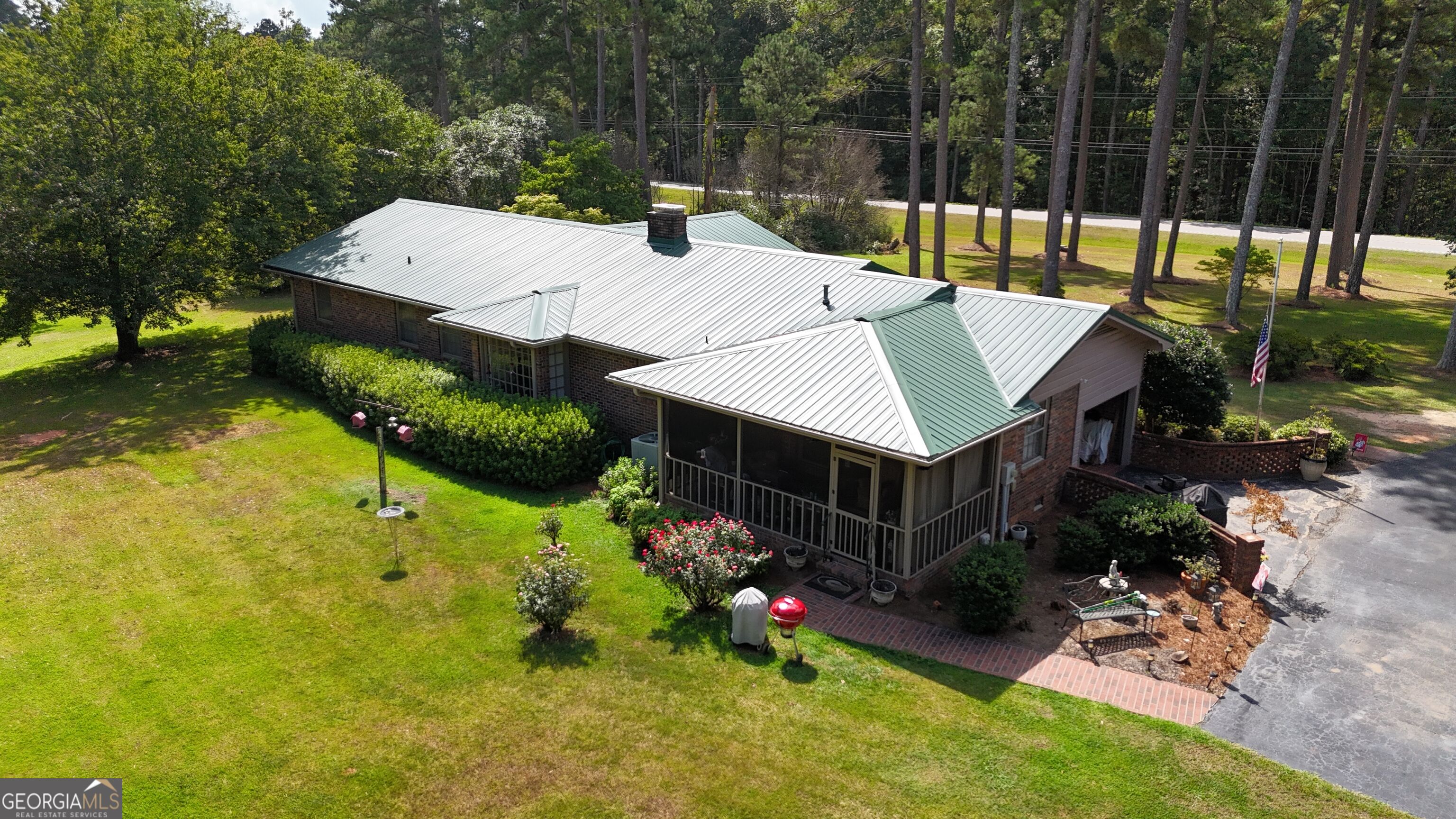 1336 Calhoun Falls Highway Property Photo 6