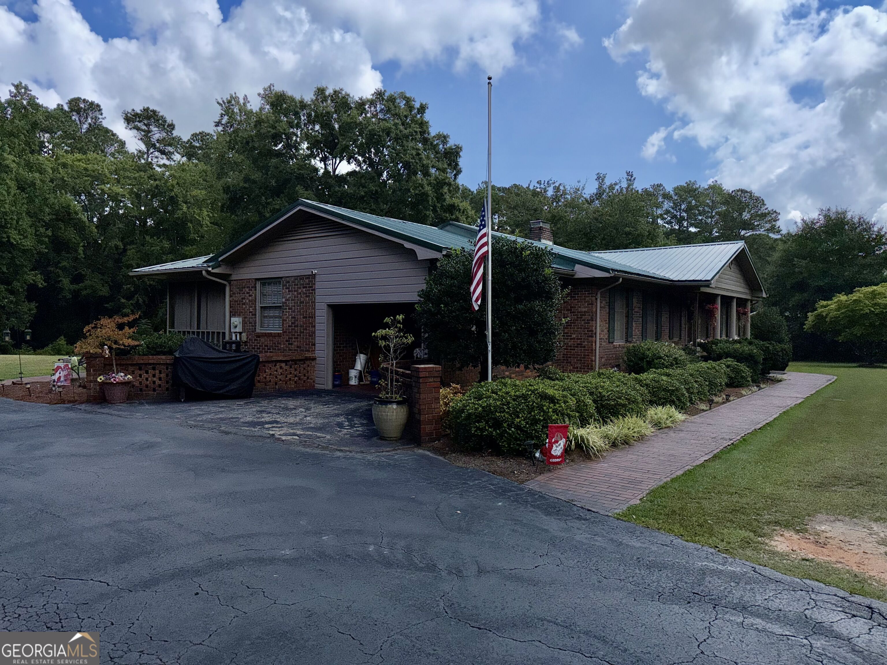 1336 Calhoun Falls Highway Property Photo 9