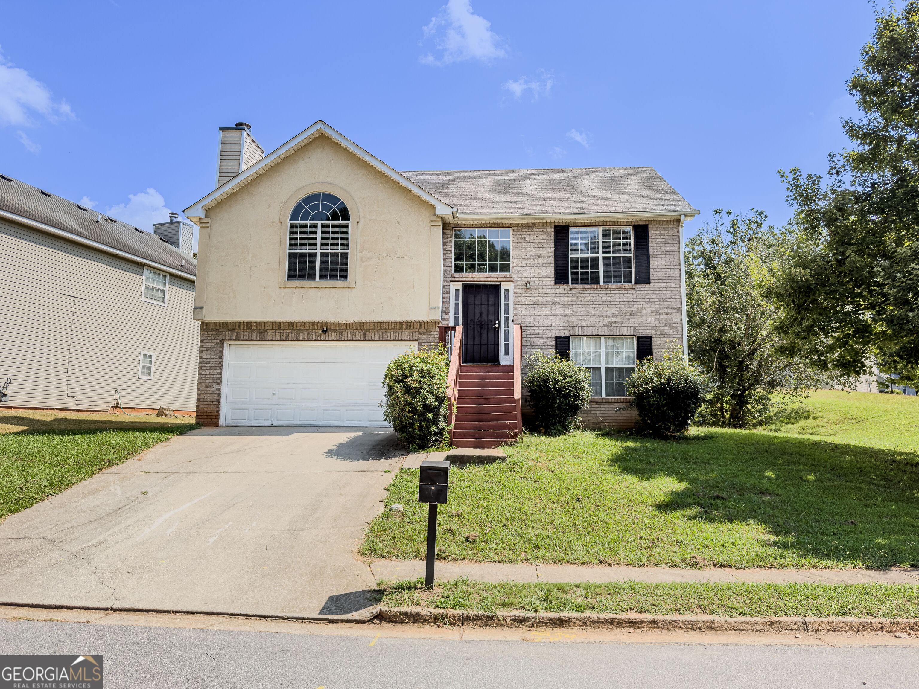 6196 Idlewood Circle Property Photo 1