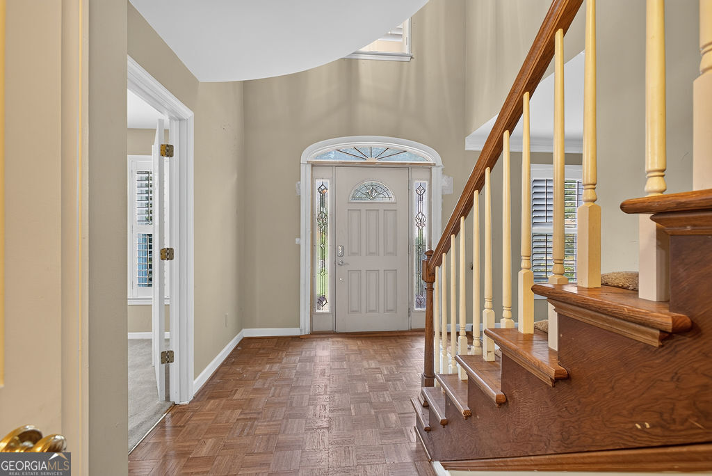 4370 Laurian Drive Nw Property Photo 4