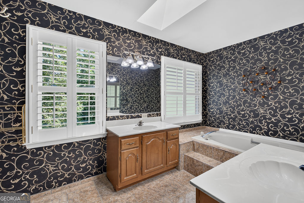 4370 Laurian Drive Nw Property Photo 28