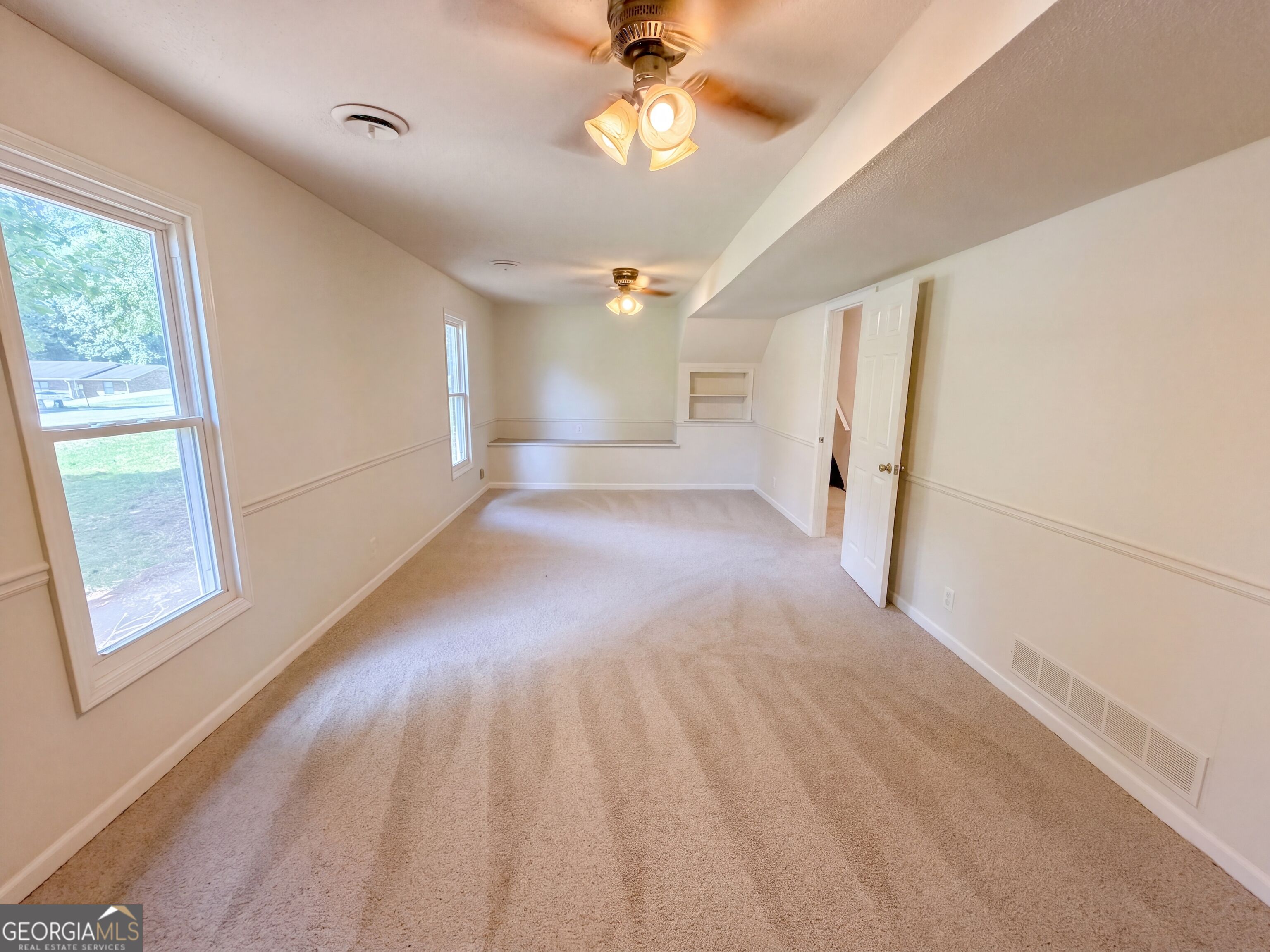 962 Doeskin Drive Nw Property Photo 4