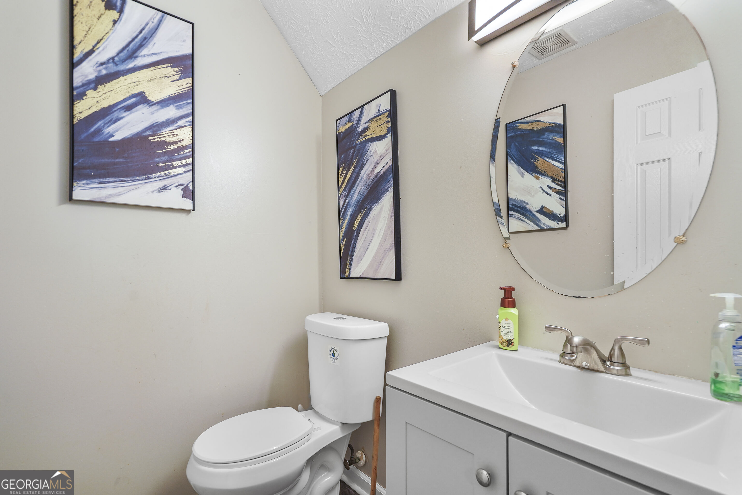 2007 Manhattan Parkway Property Photo 9