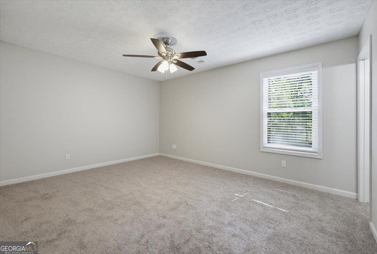 429 Sherwood Circle Property Photo 14