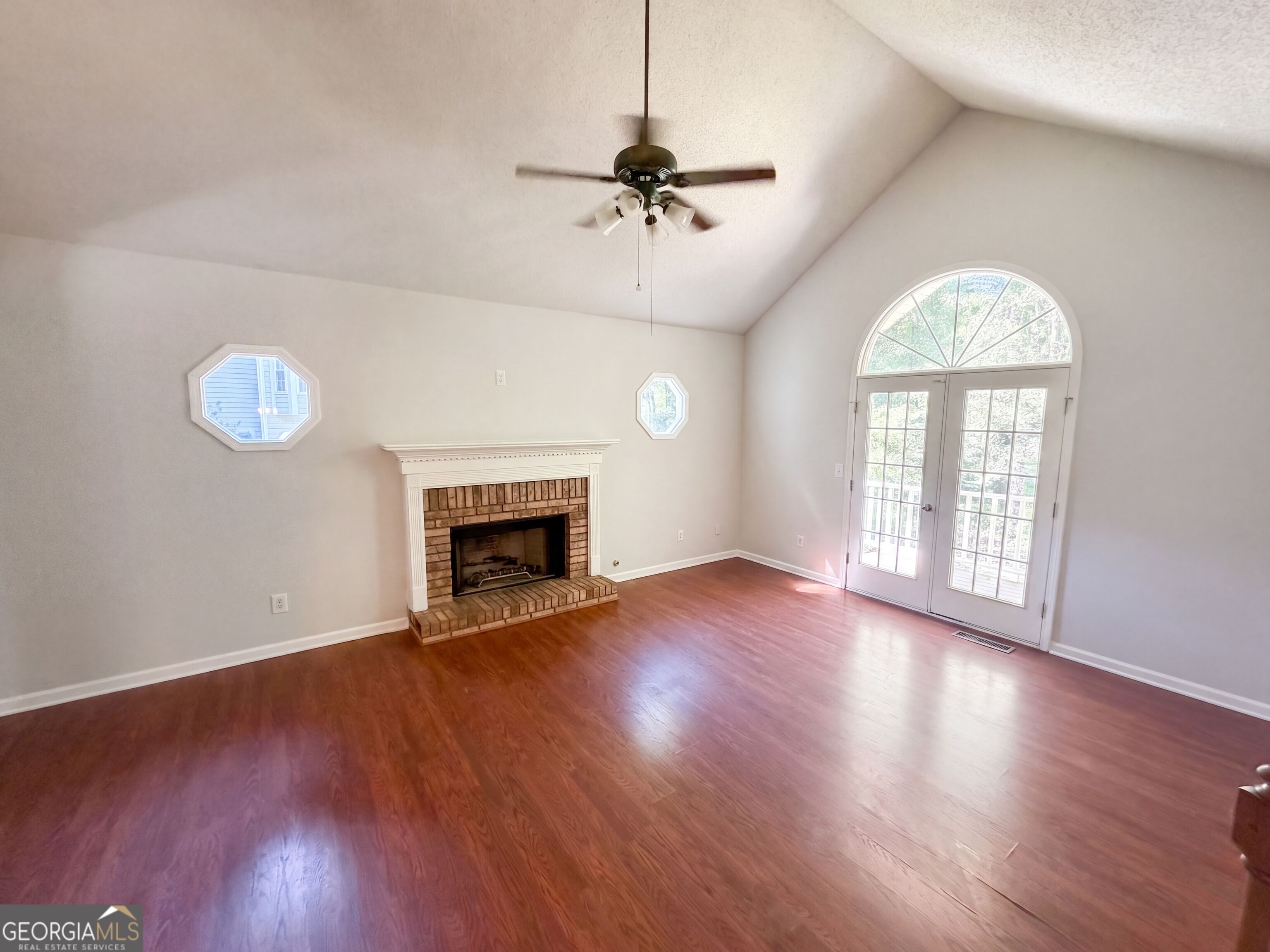 6863 Alexander Parkway Property Photo 6