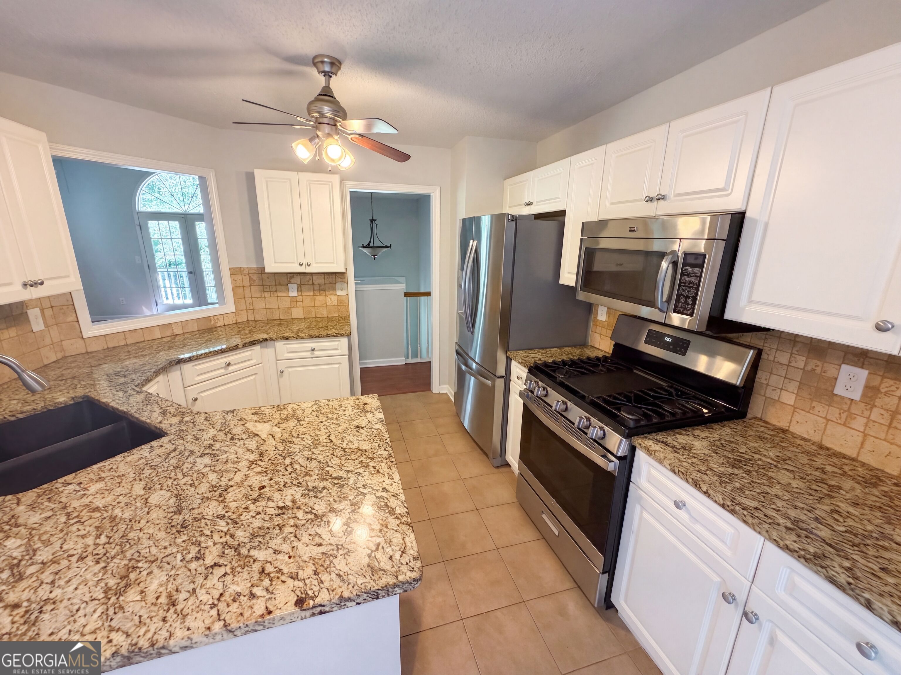 6863 Alexander Parkway Property Photo 7