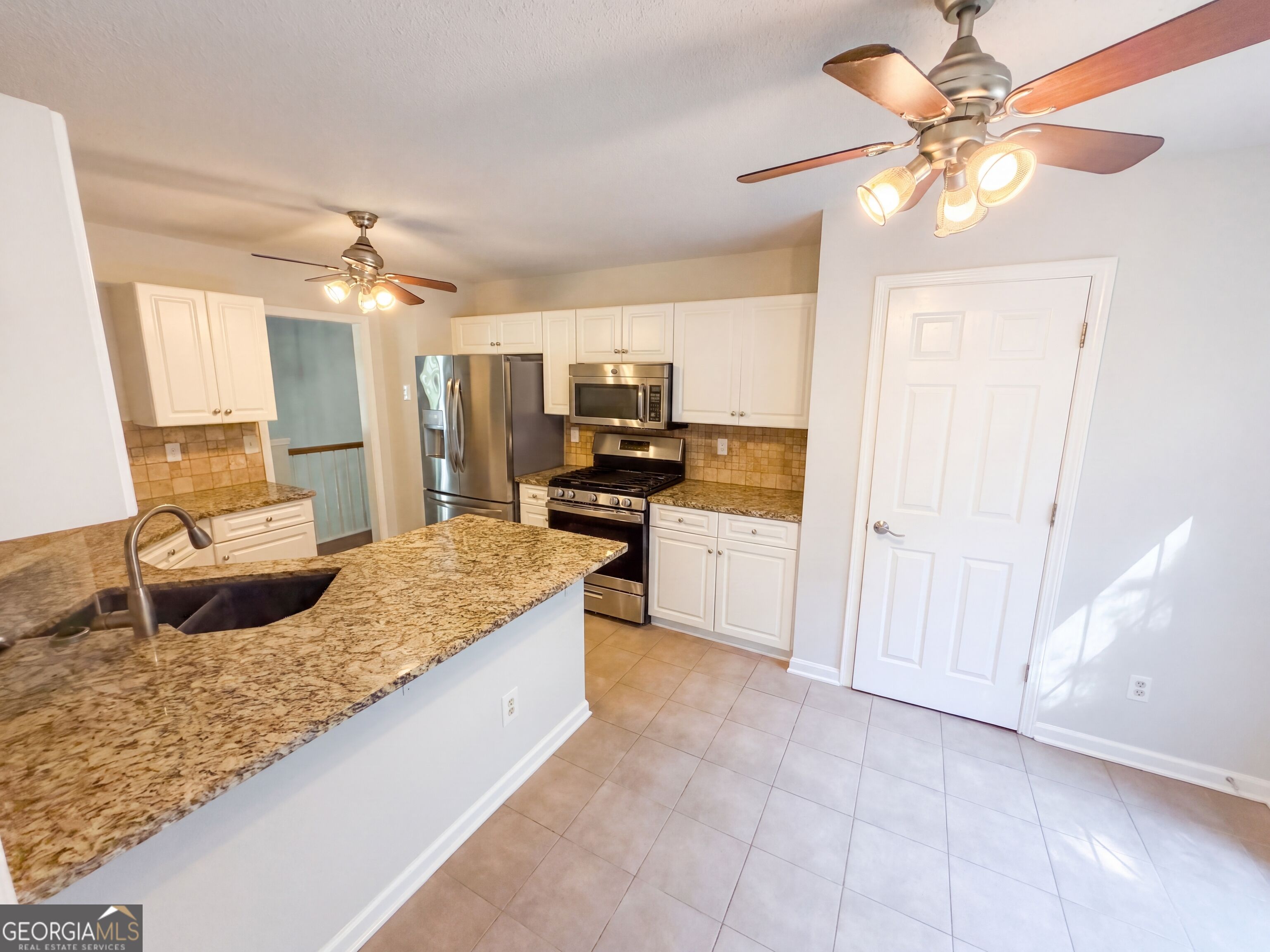 6863 Alexander Parkway Property Photo 8