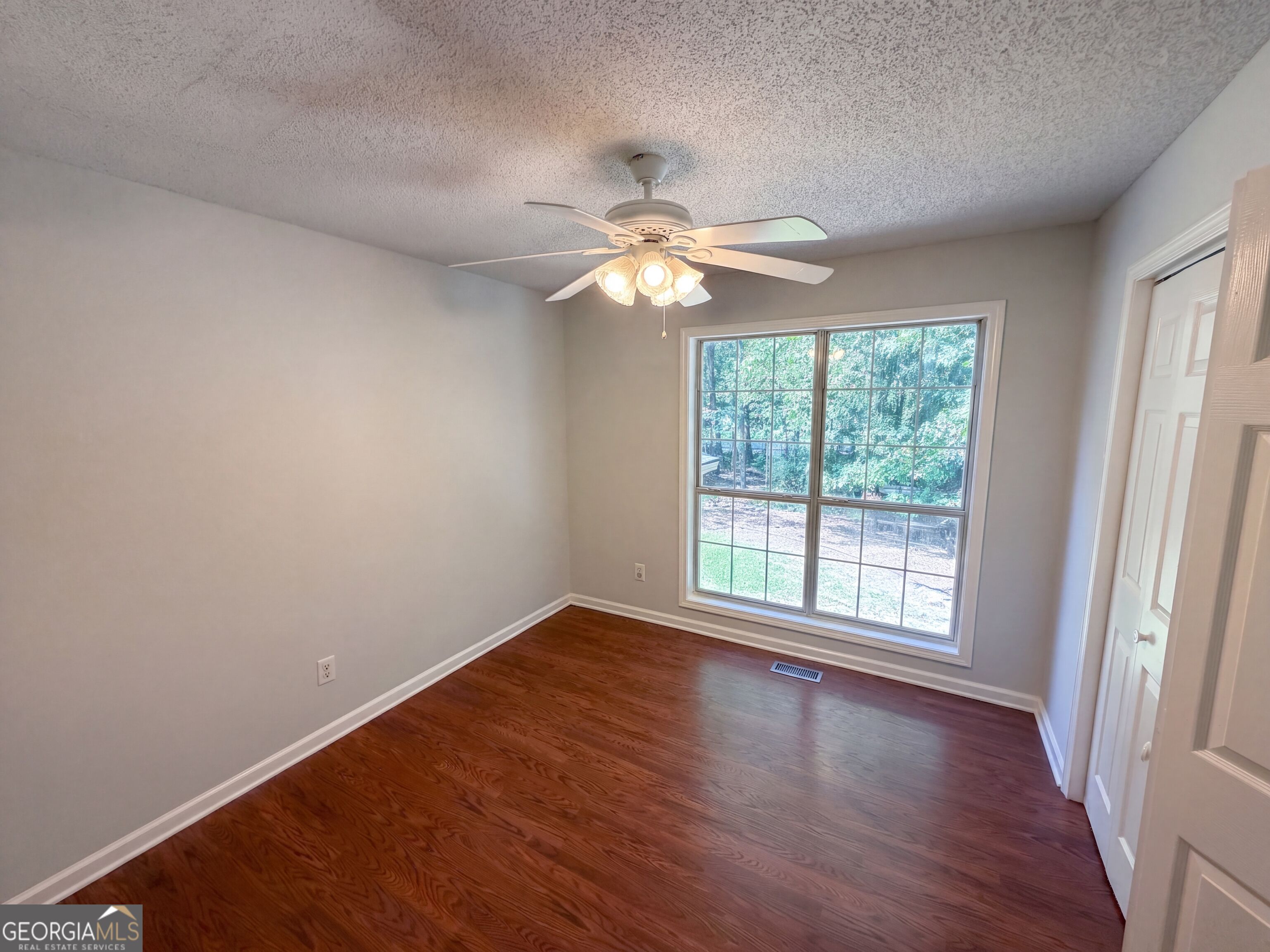 6863 Alexander Parkway Property Photo 14