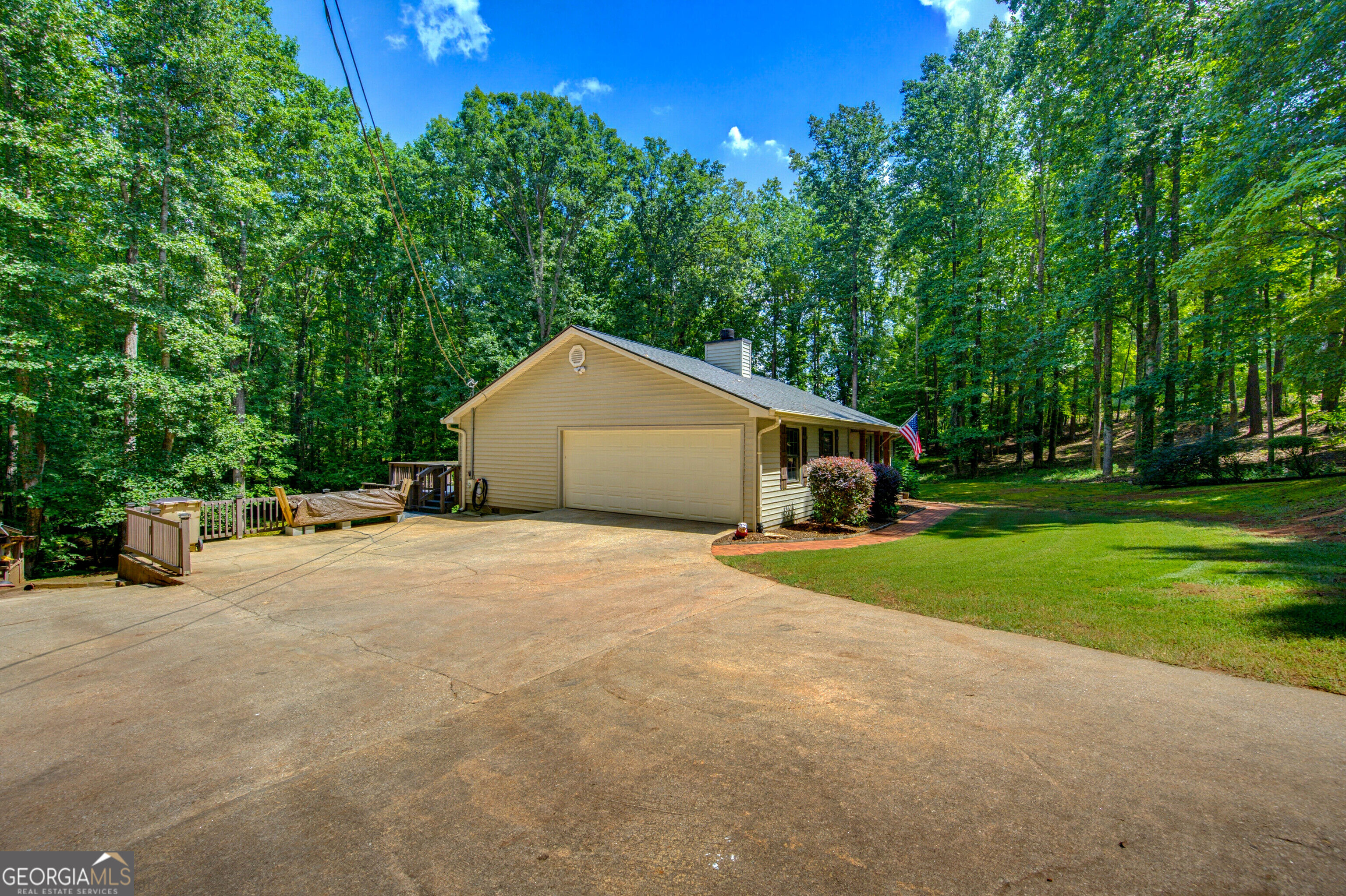 3744 Tanners Mill Road Property Photo 1
