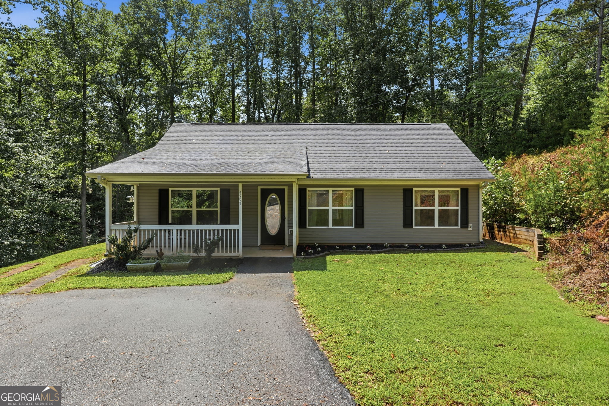 5387 Auraria Road Property Photo 1