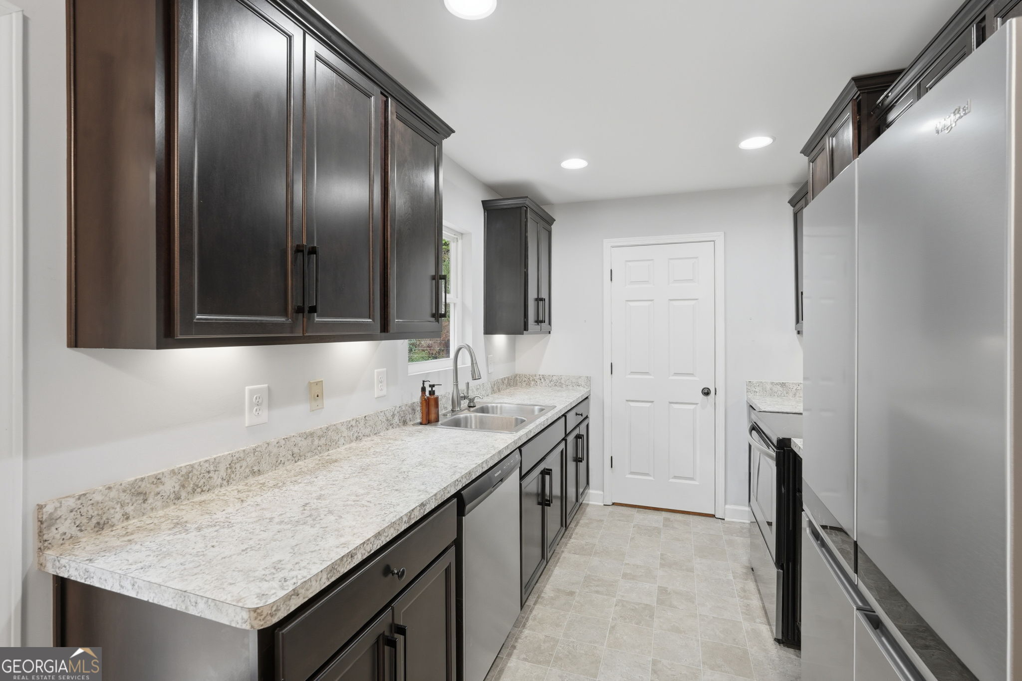 5387 Auraria Road Property Photo 8