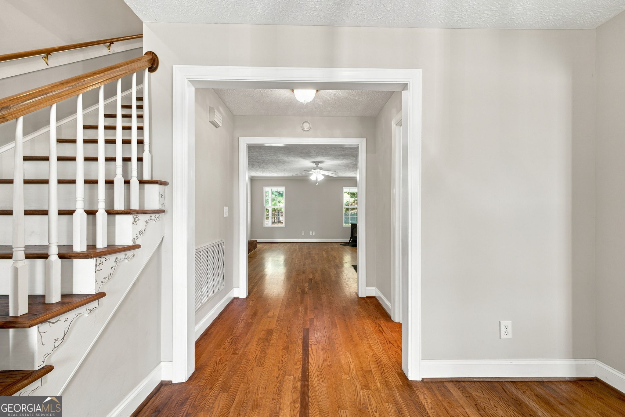 83 Bryant Road Sw Property Photo 4