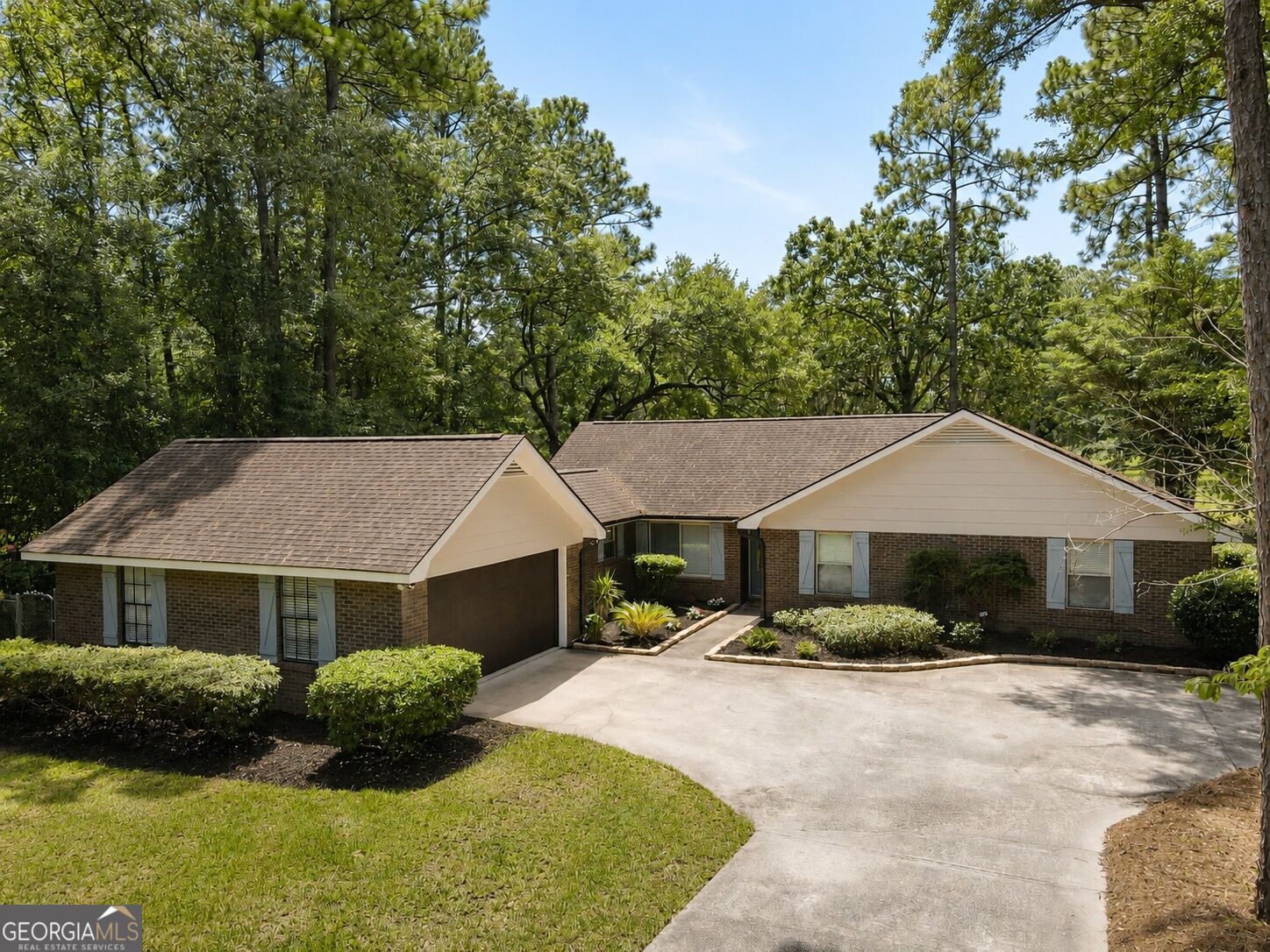 211 Cherokee Trail Property Photo 1