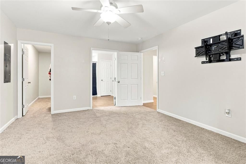 2768 N Highway 100 Property Photo 9