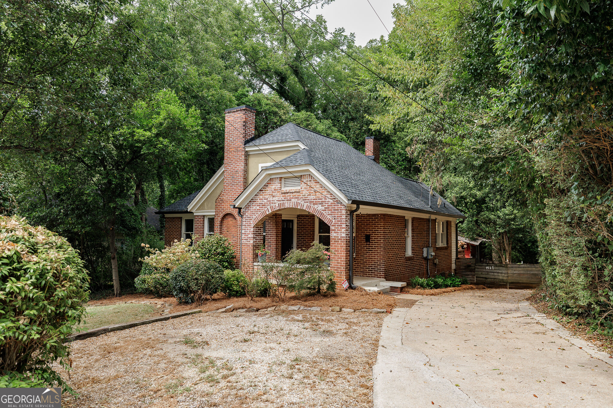 892 Hill Street Property Photo 7