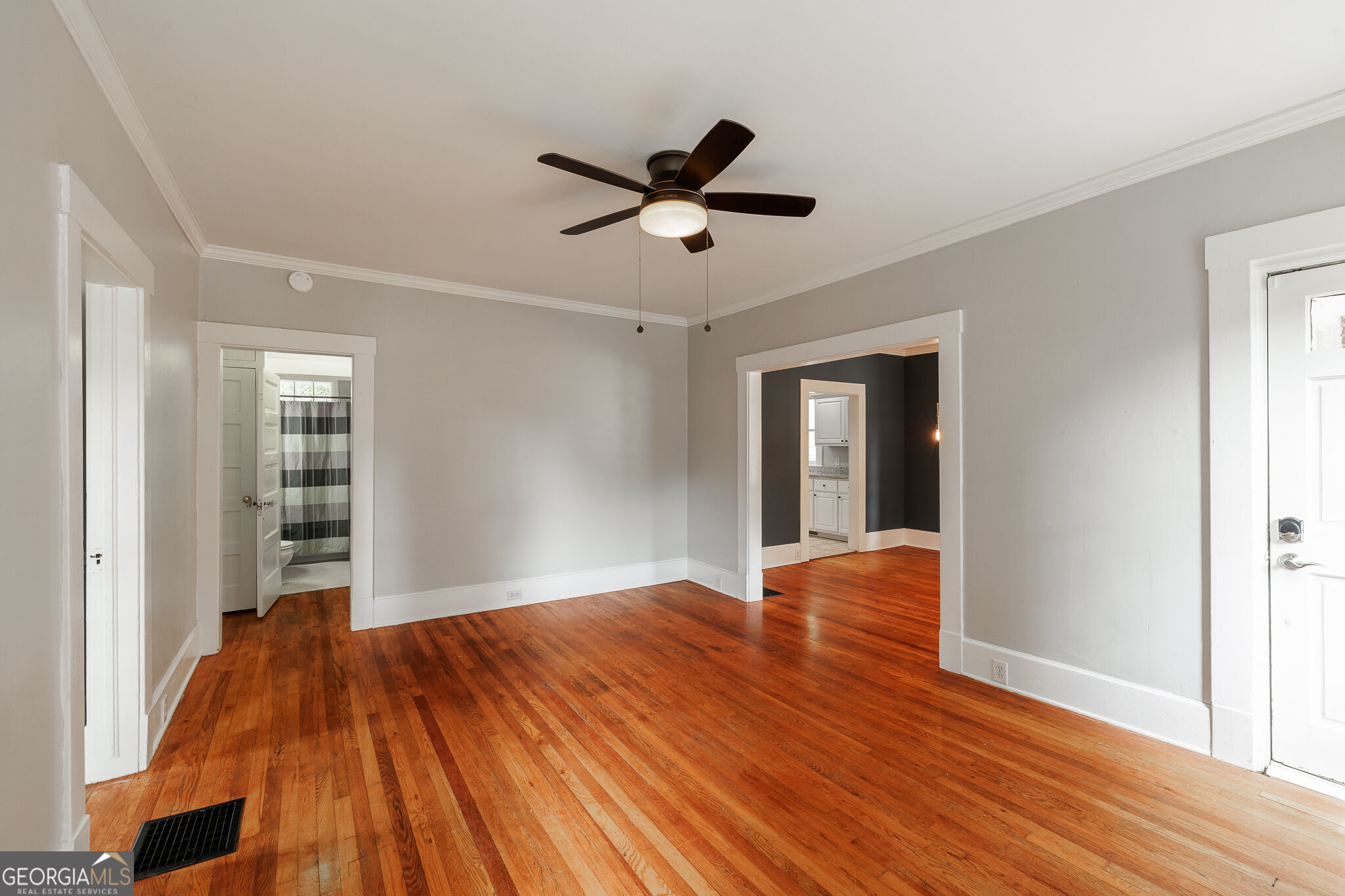 892 Hill Street Property Photo 11