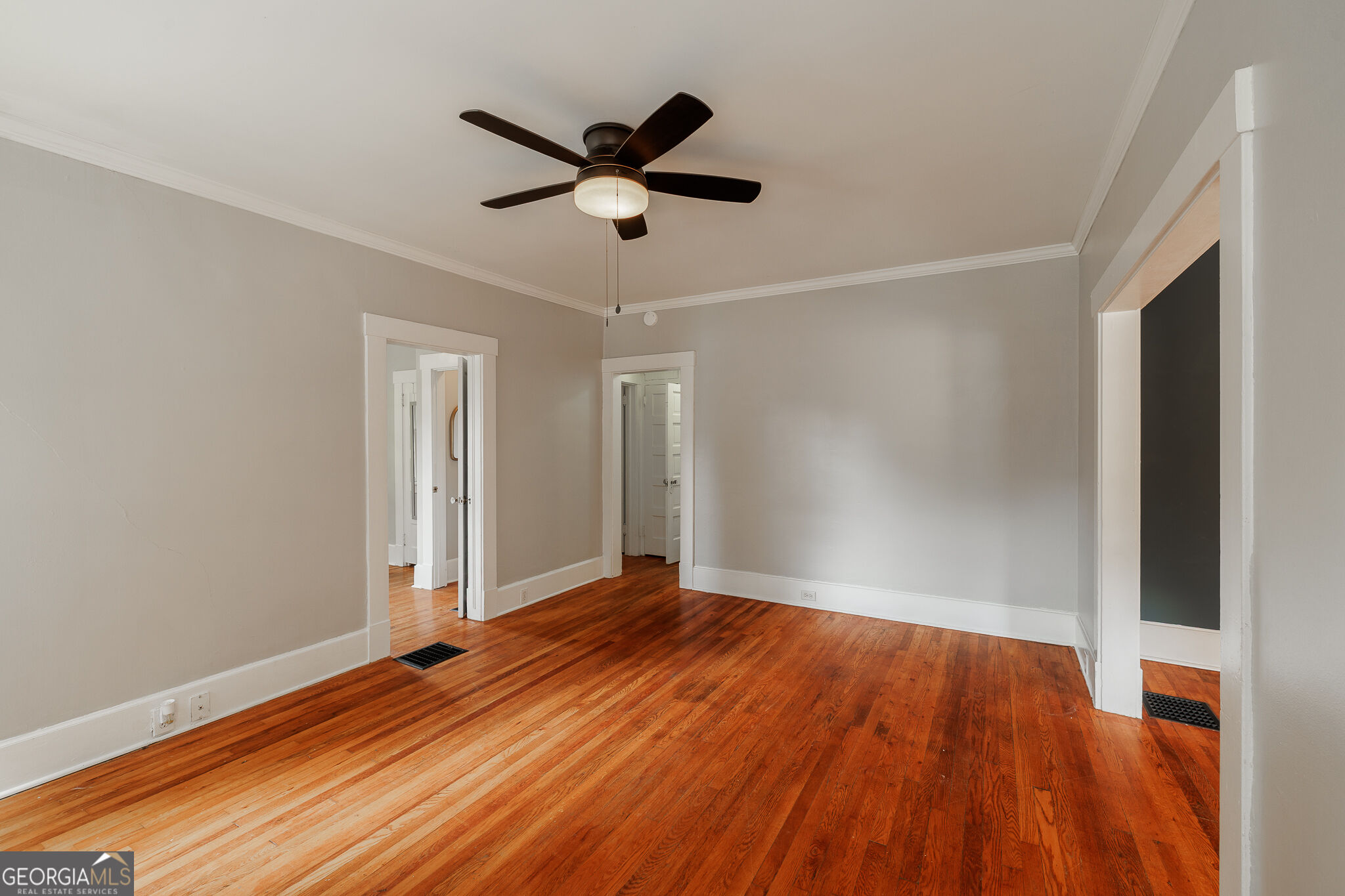 892 Hill Street Property Photo 12