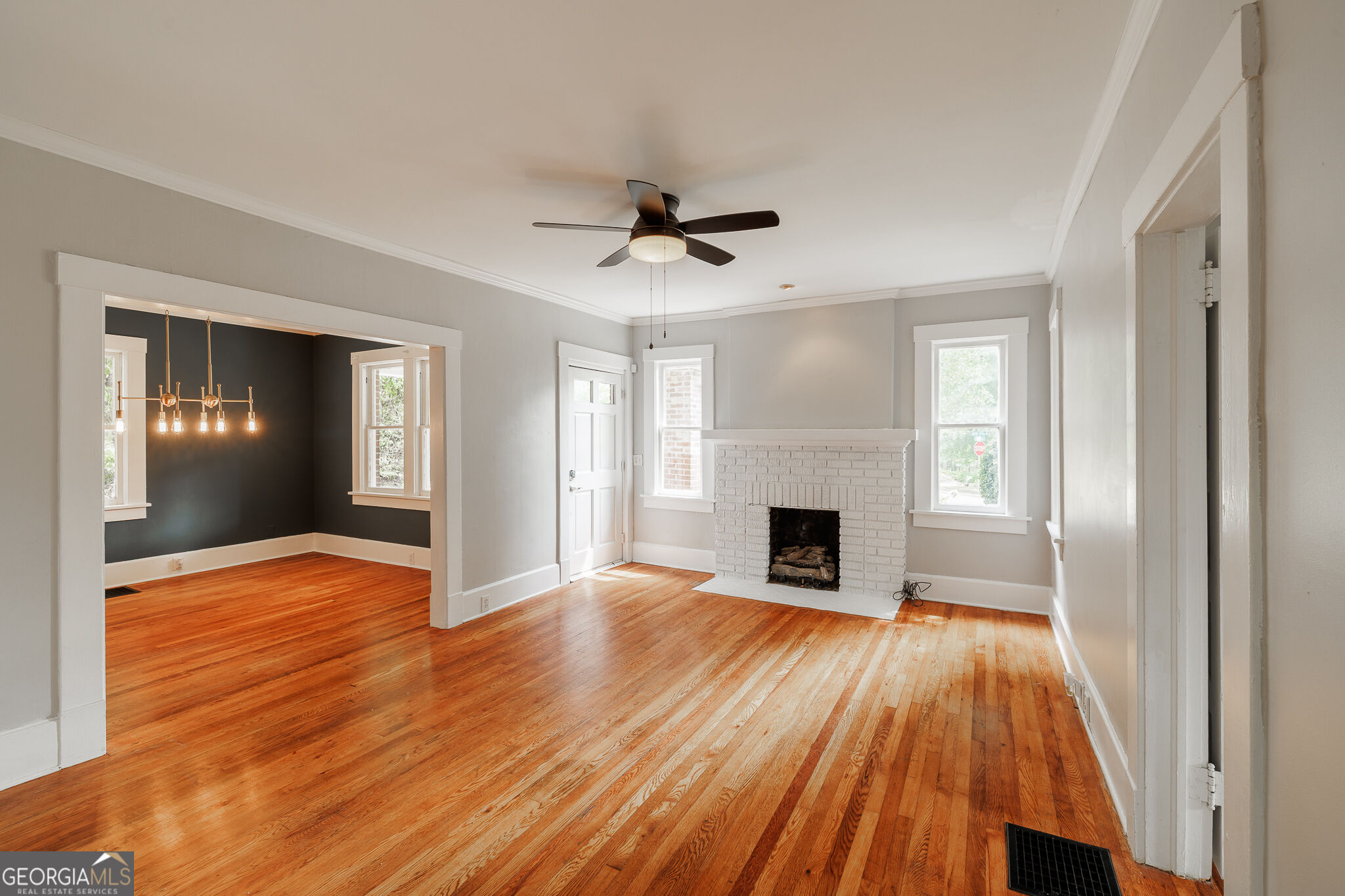 892 Hill Street Property Photo 13