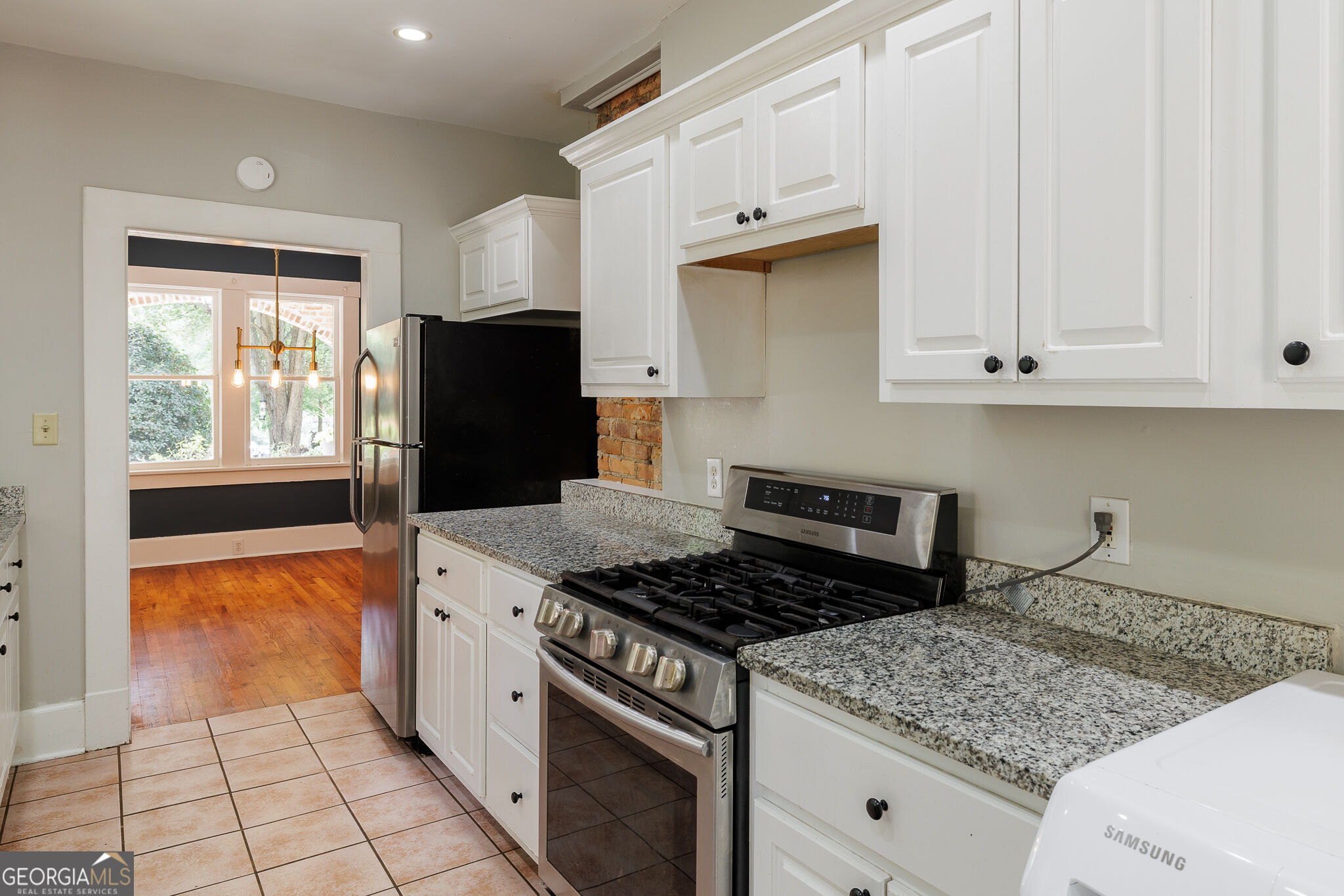 892 Hill Street Property Photo 24