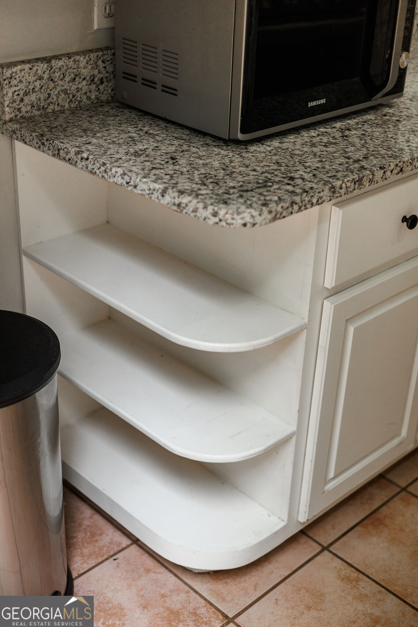 892 Hill Street Property Photo 27