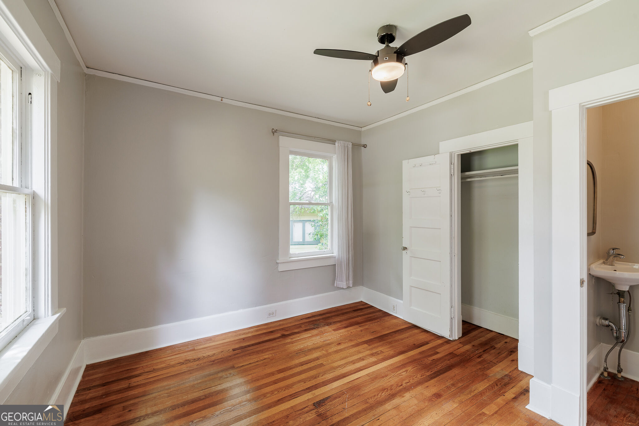 892 Hill Street Property Photo 29
