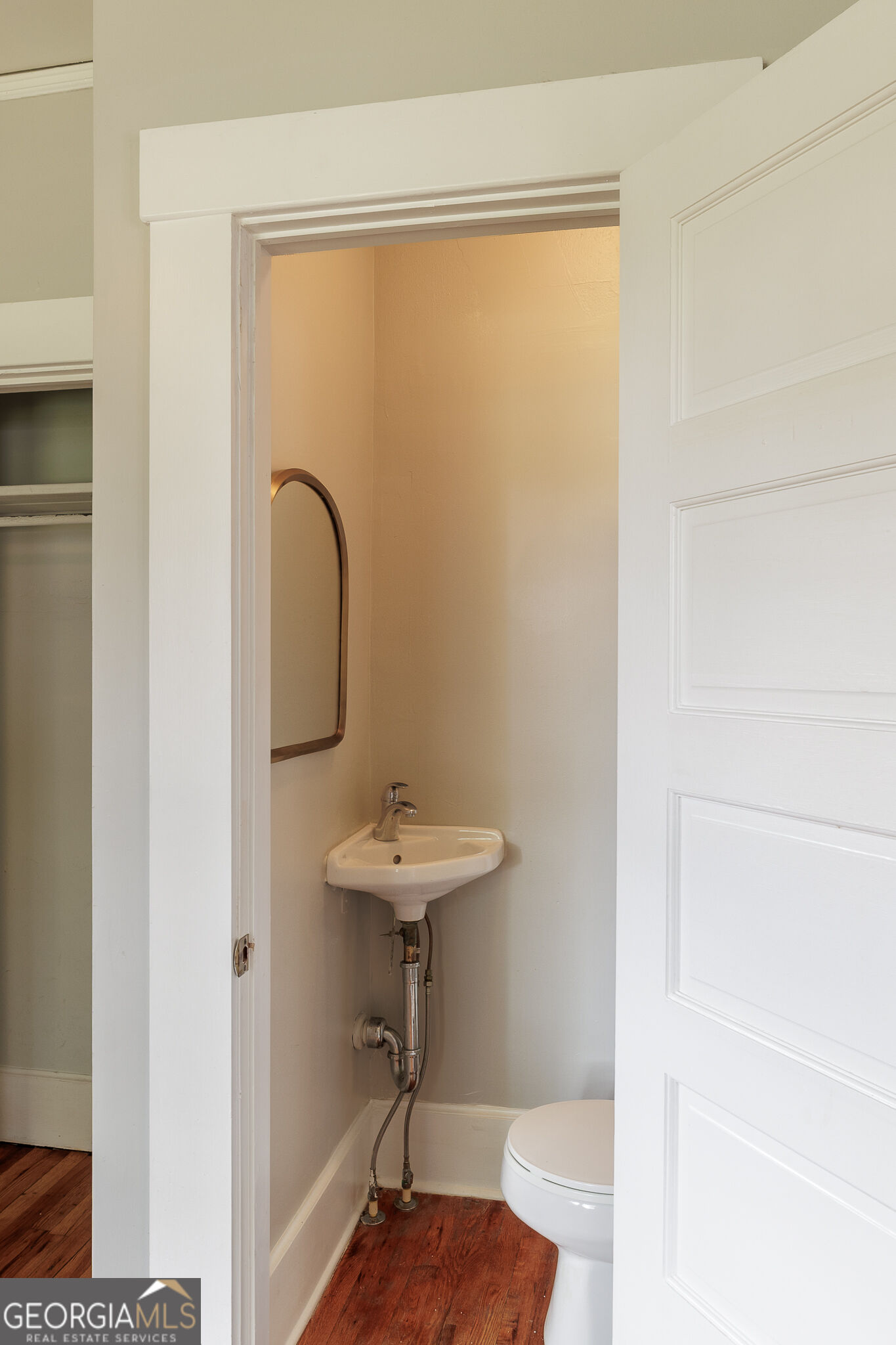 892 Hill Street Property Photo 31